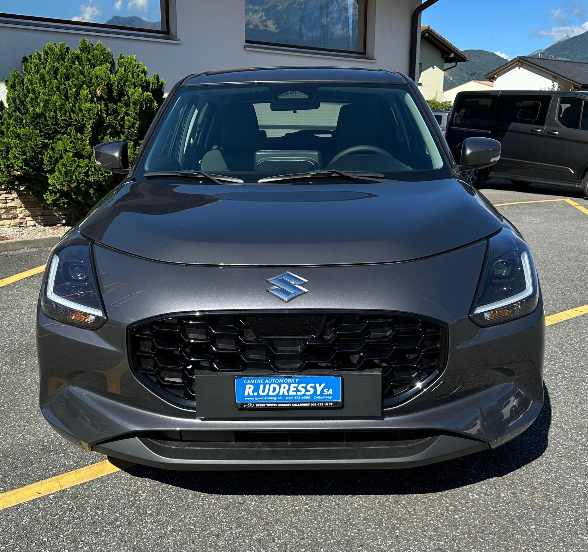 listing desktop thumbnail image 7