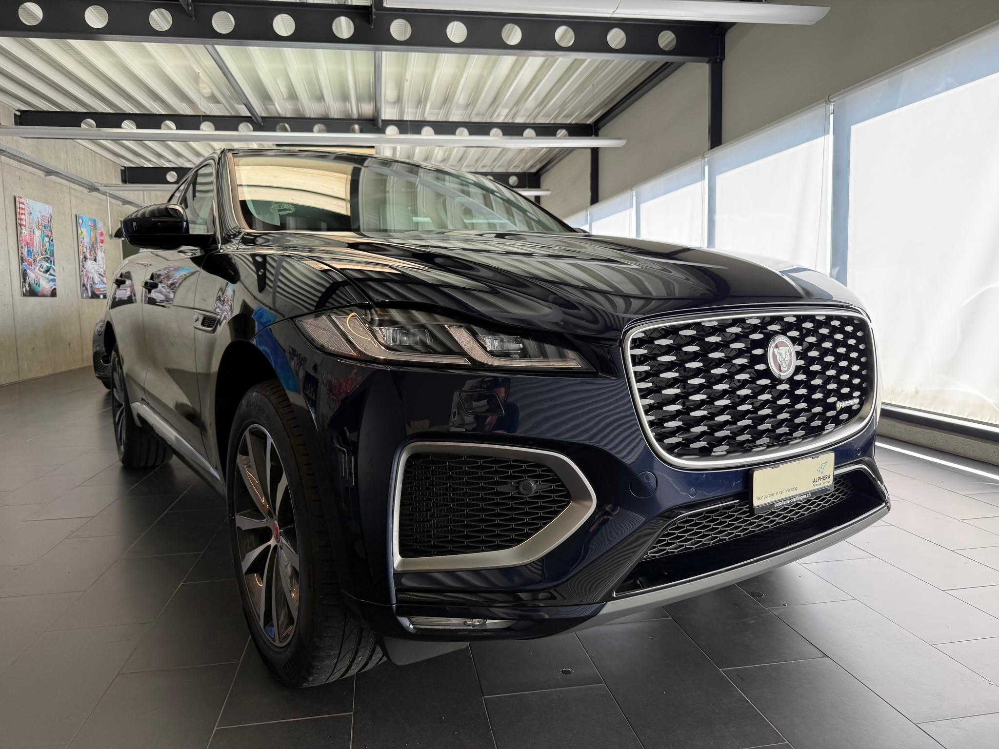 listing desktop thumbnail image 25