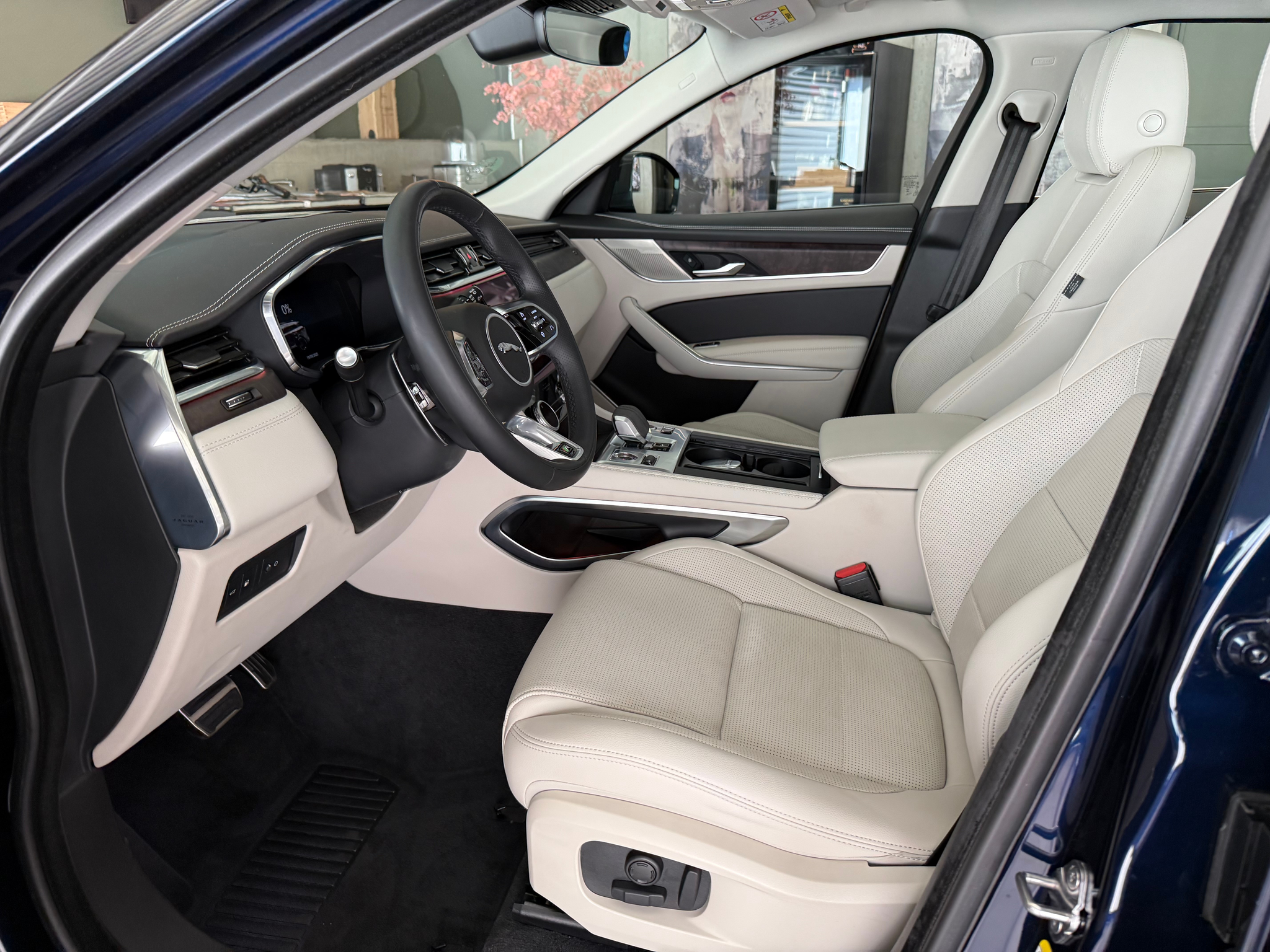 listing desktop thumbnail image 22