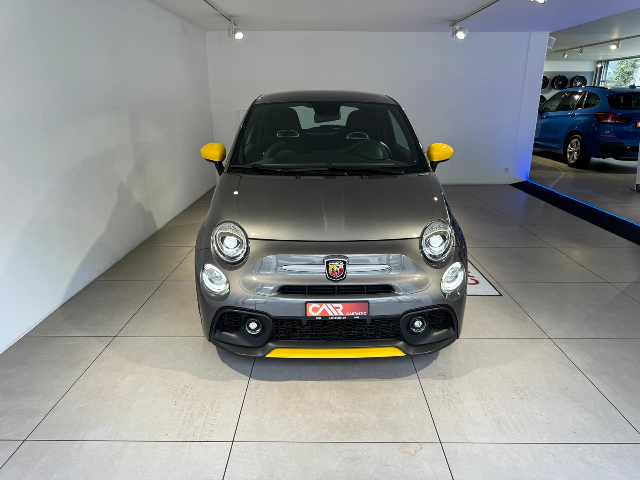 listing desktop thumbnail image 1