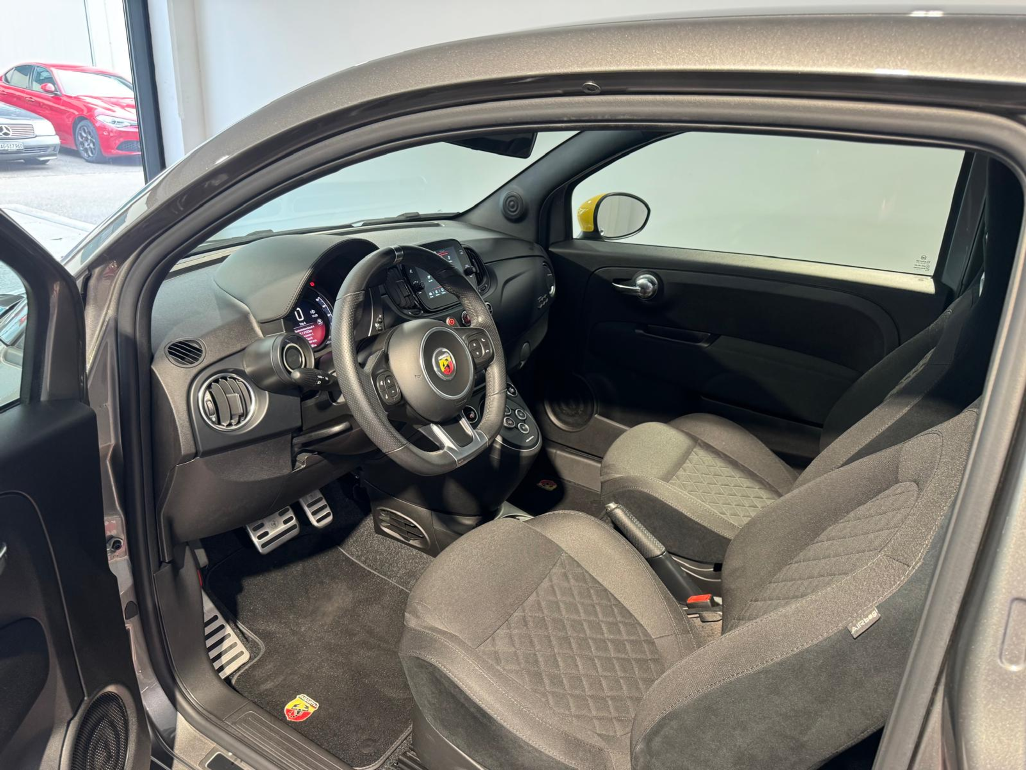 listing desktop thumbnail image 14