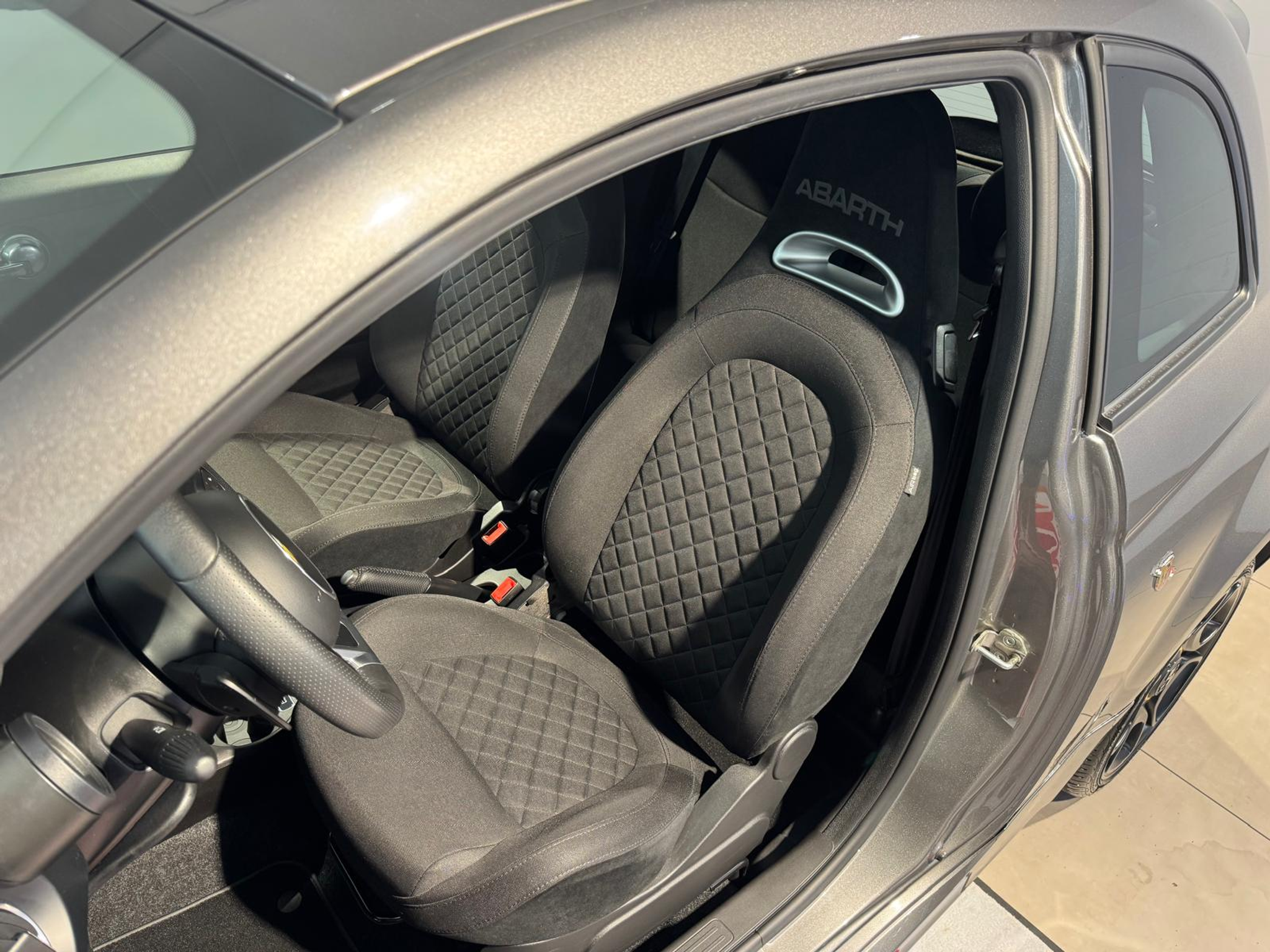 listing desktop thumbnail image 5