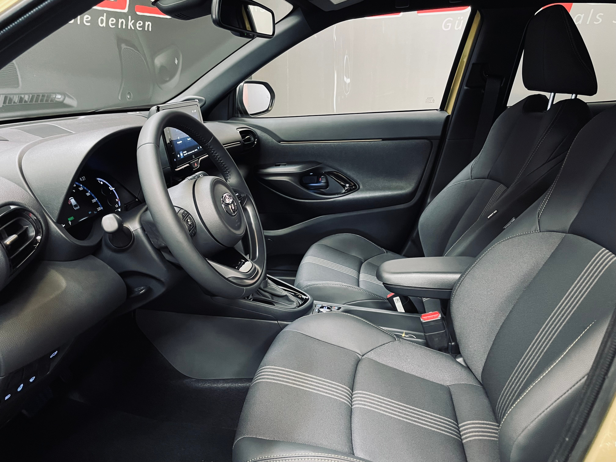 listing desktop thumbnail image 11