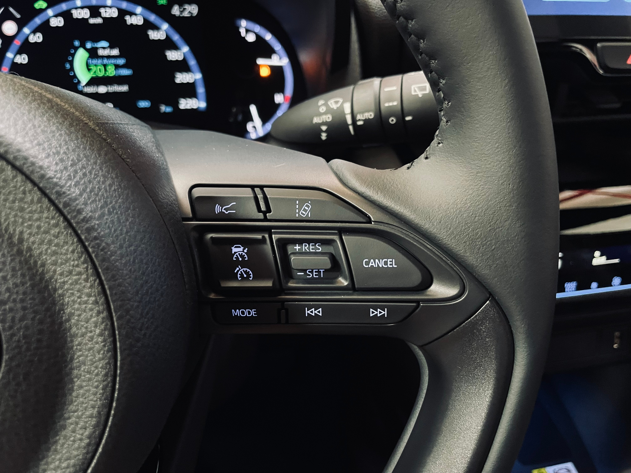 listing desktop thumbnail image 17