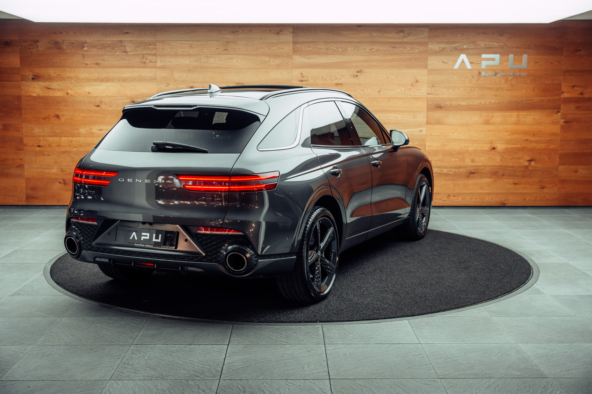 listing desktop thumbnail image 1