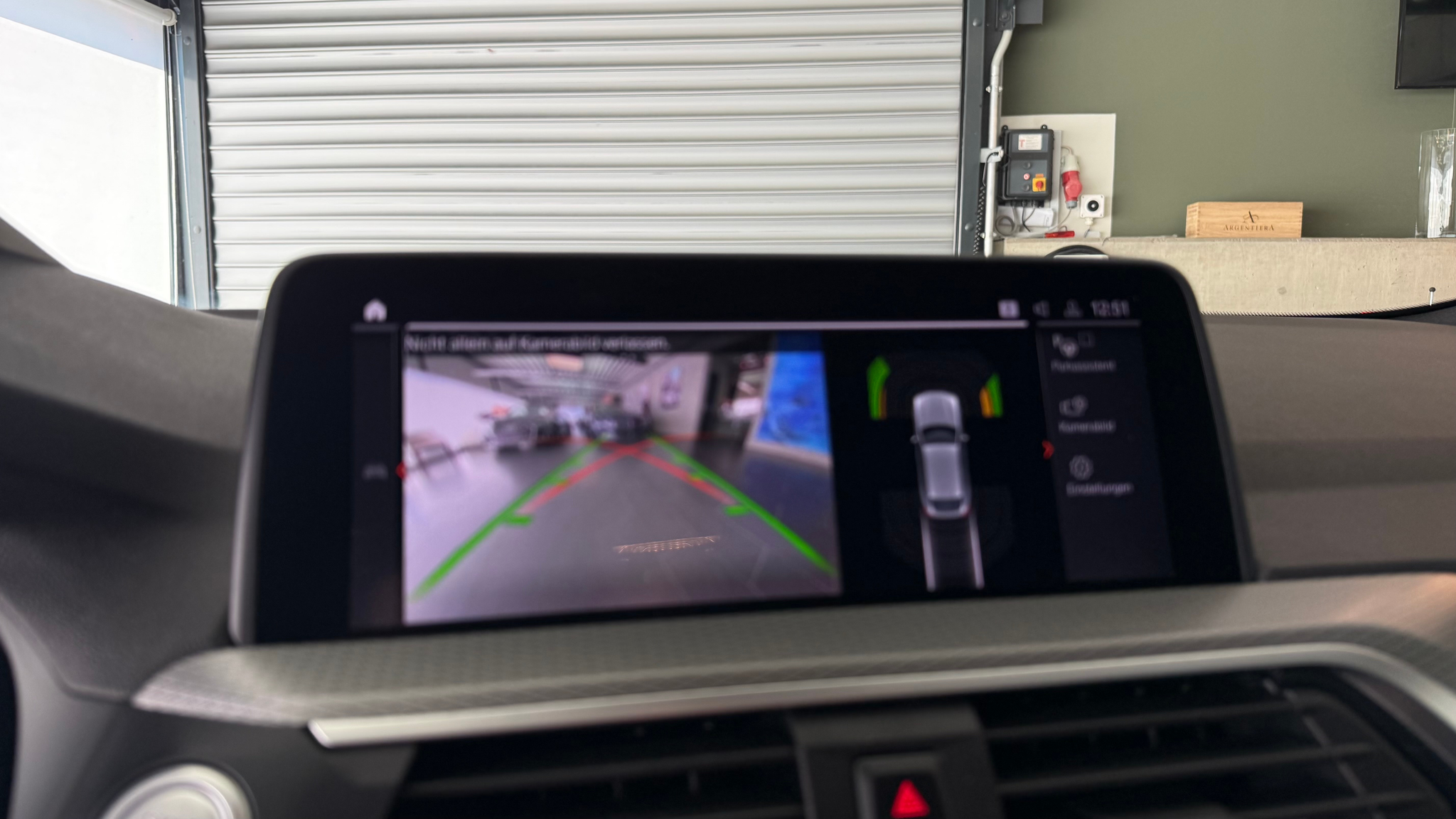 listing desktop thumbnail image 13