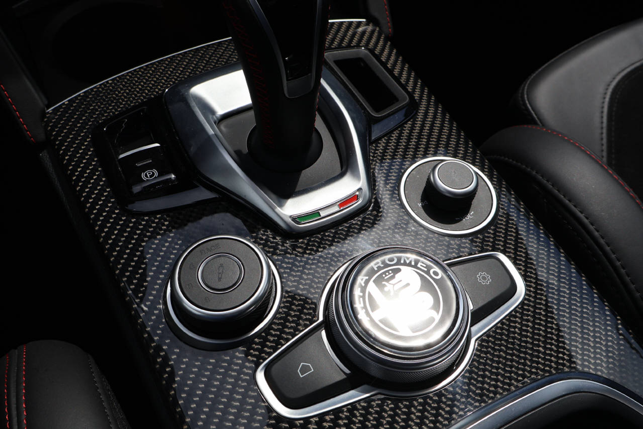 listing desktop thumbnail image 9