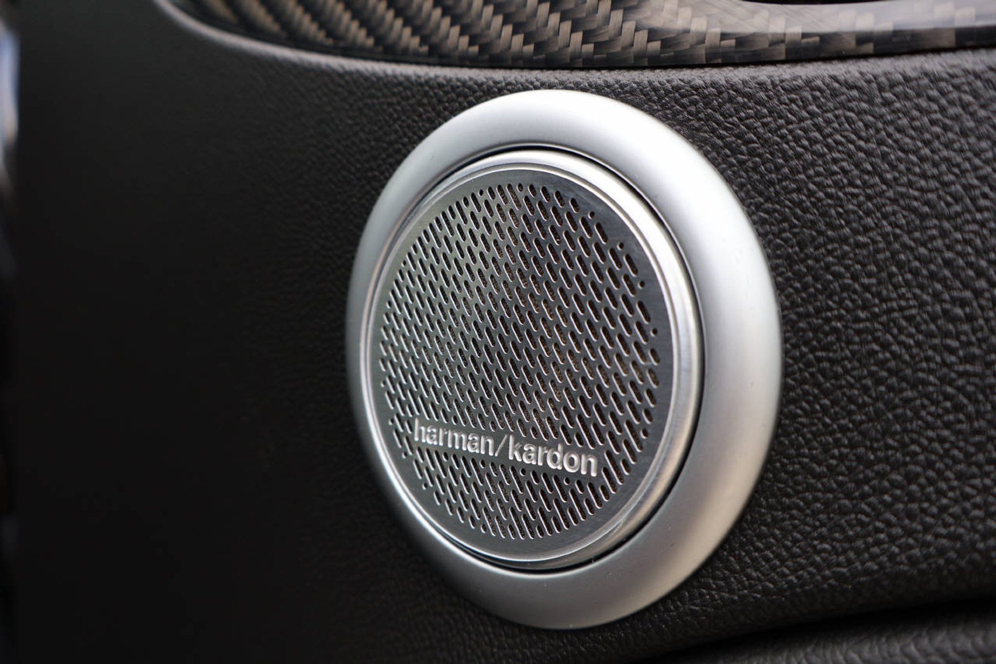 listing desktop thumbnail image 15