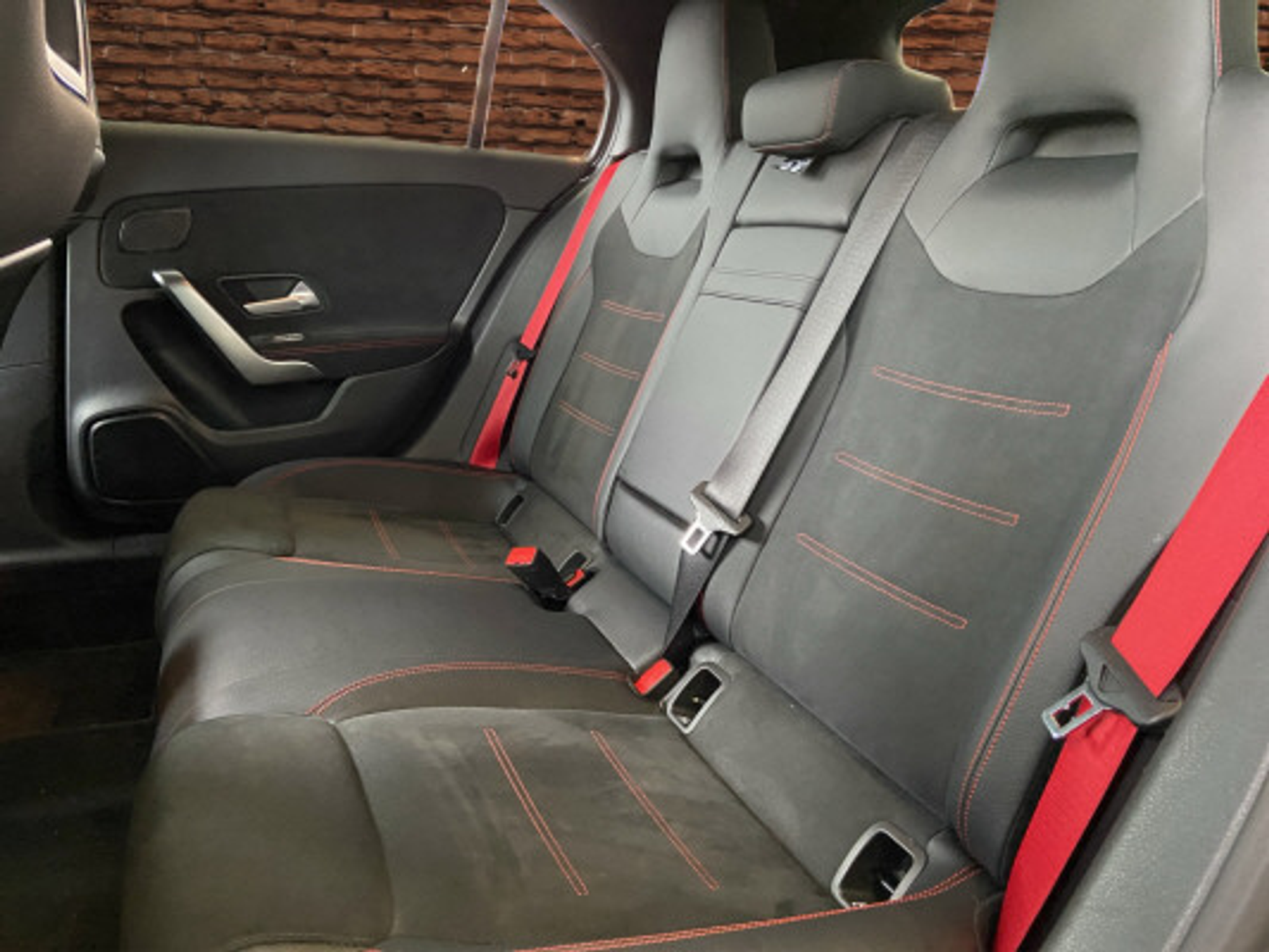 listing desktop thumbnail image 12