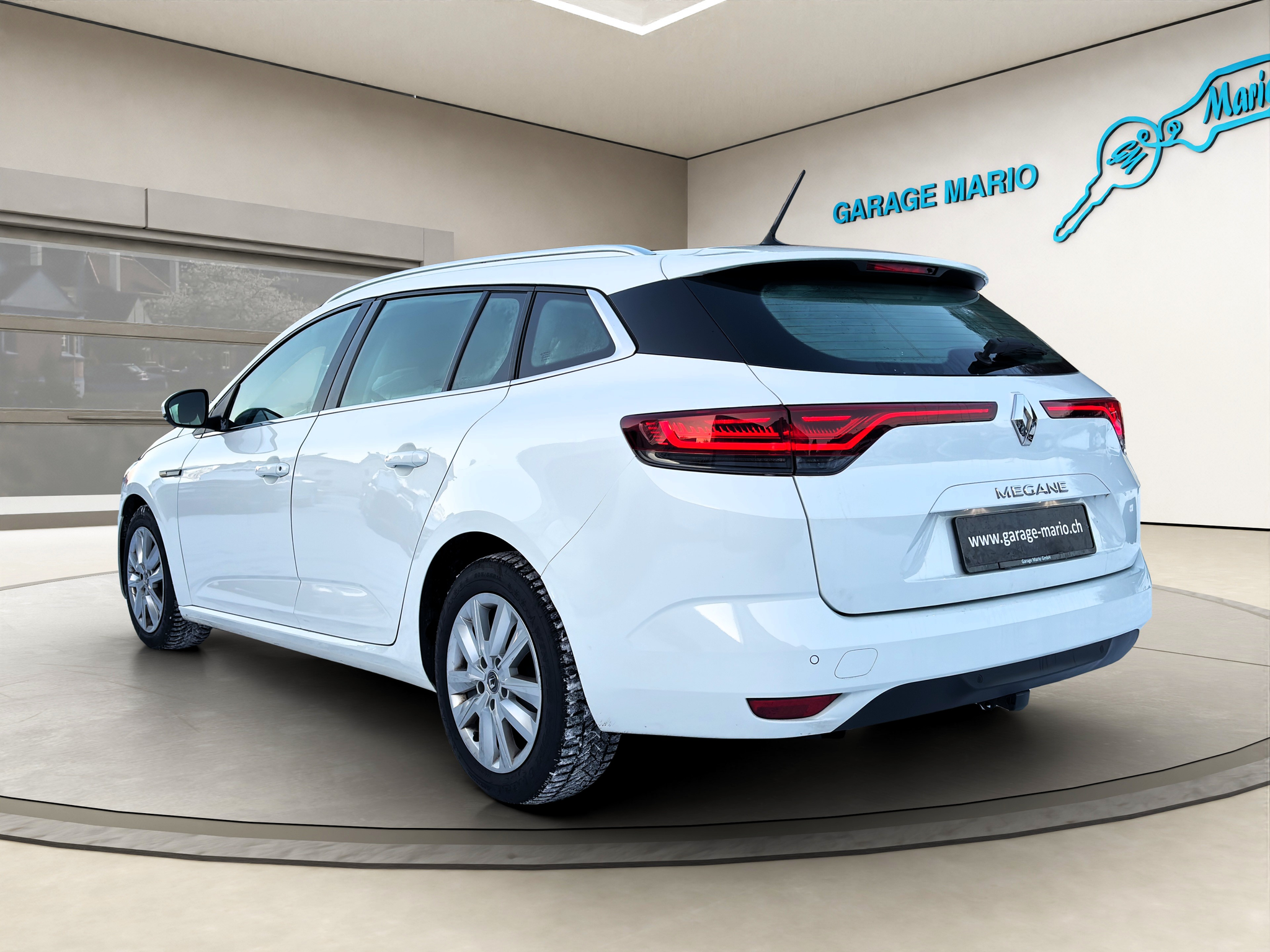 listing desktop thumbnail image 6