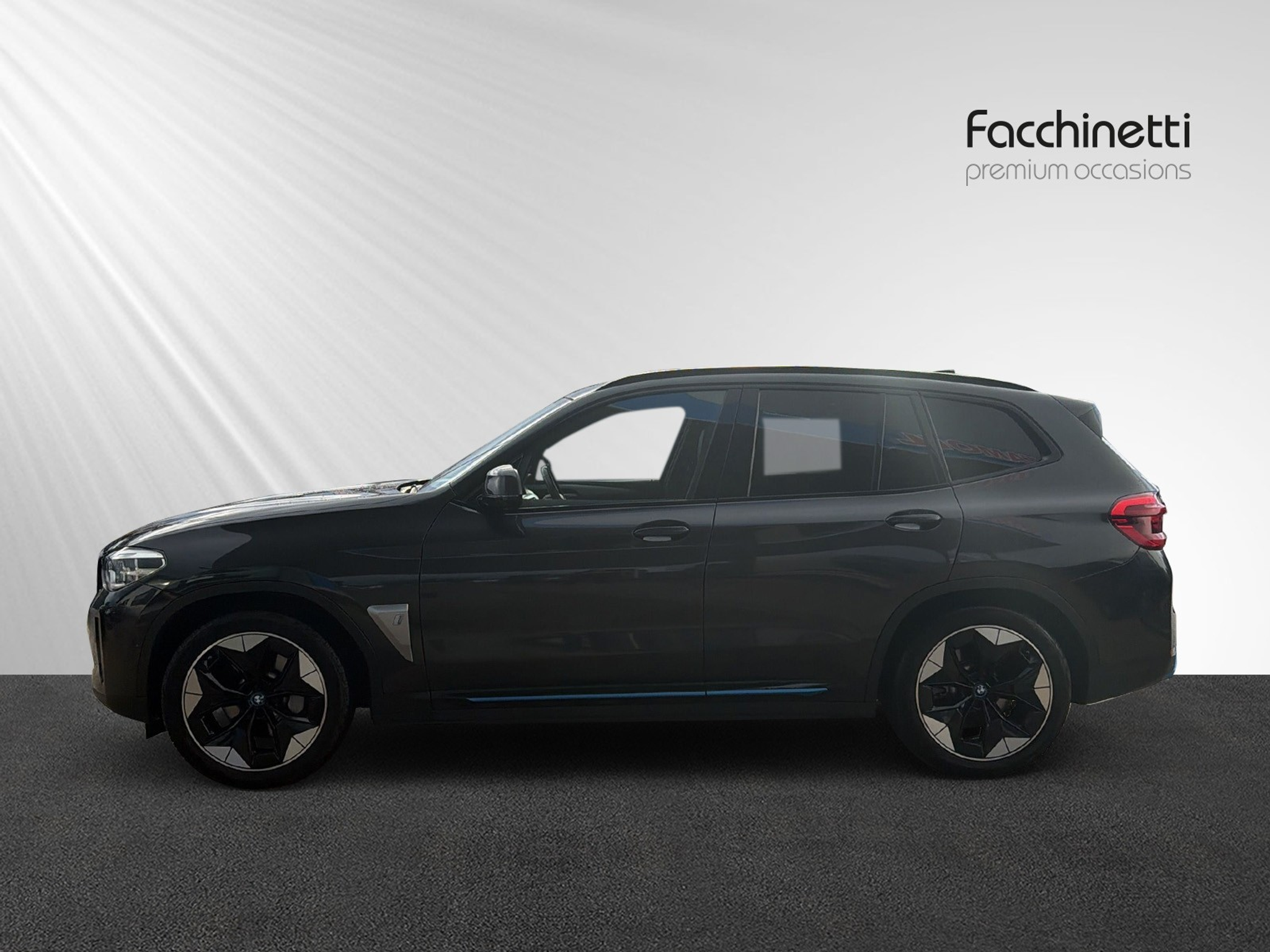 listing desktop thumbnail image 2