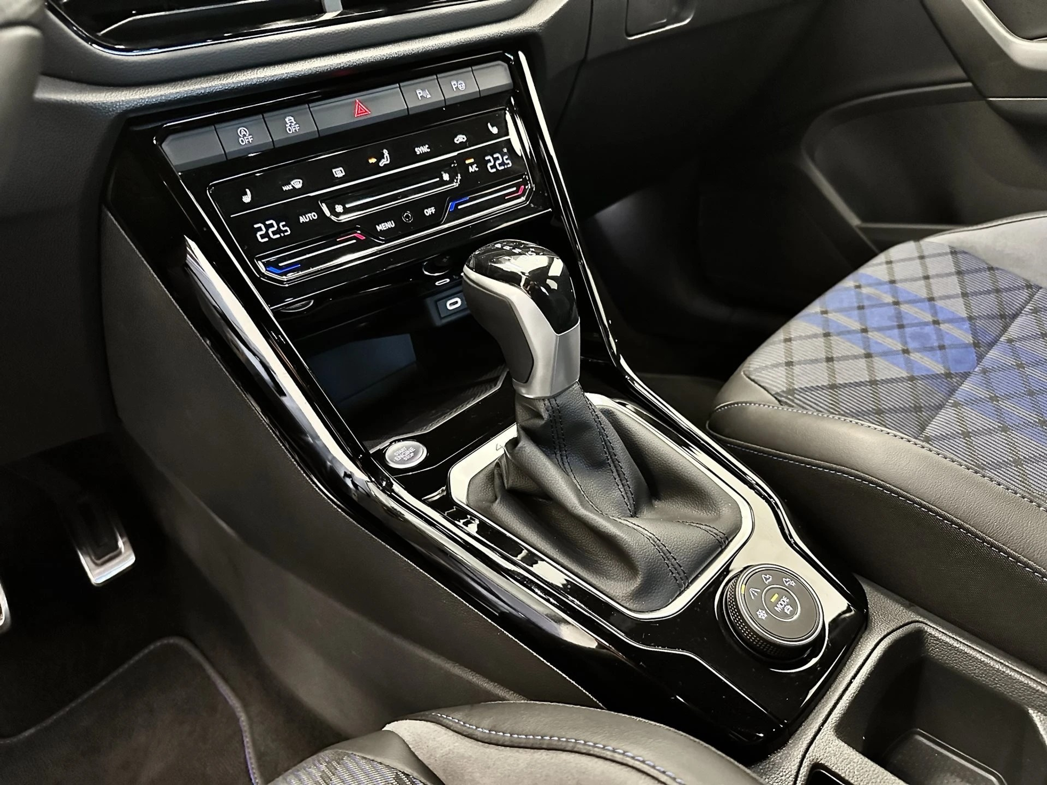 listing desktop thumbnail image 17