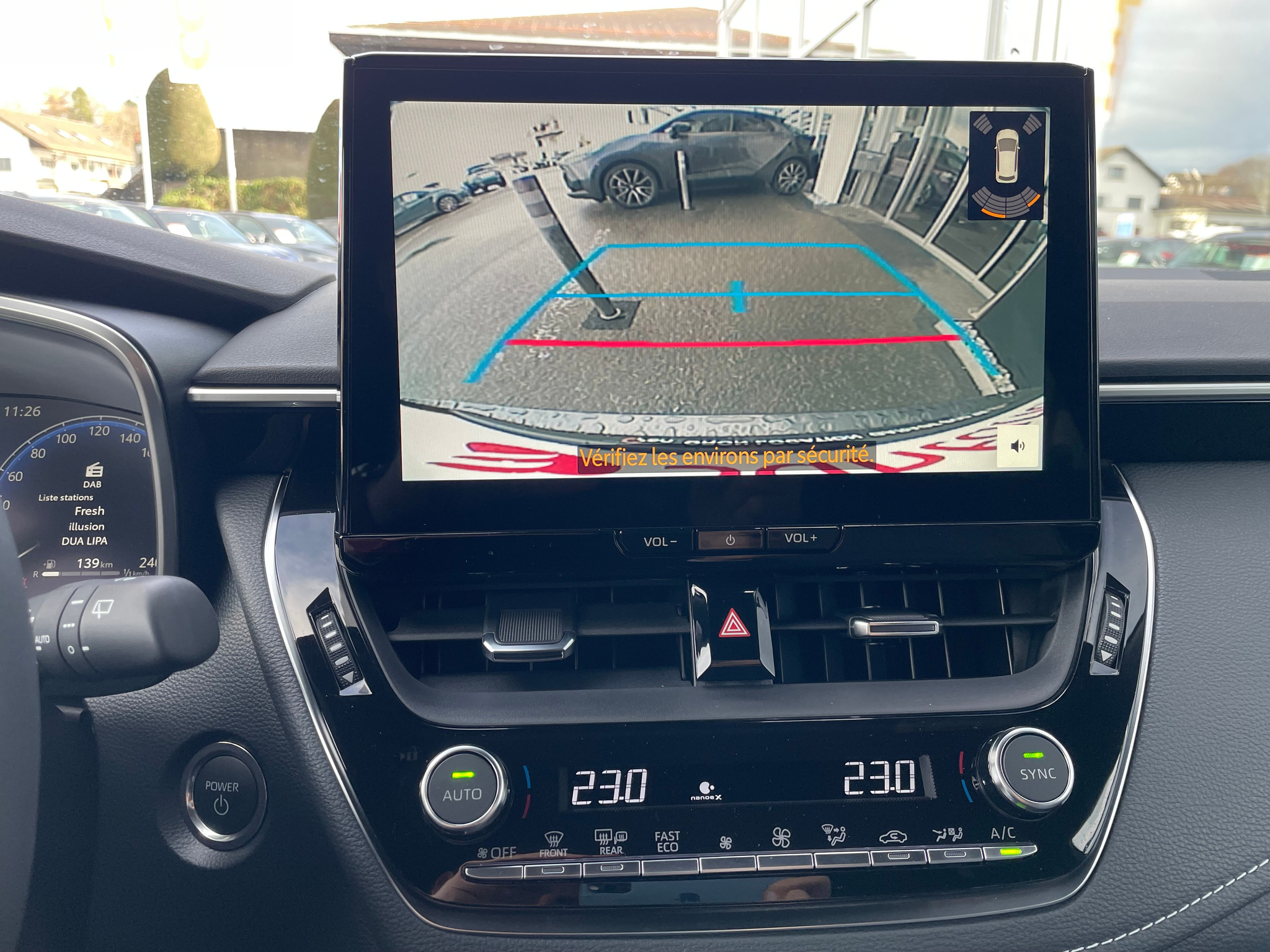 listing desktop thumbnail image 25