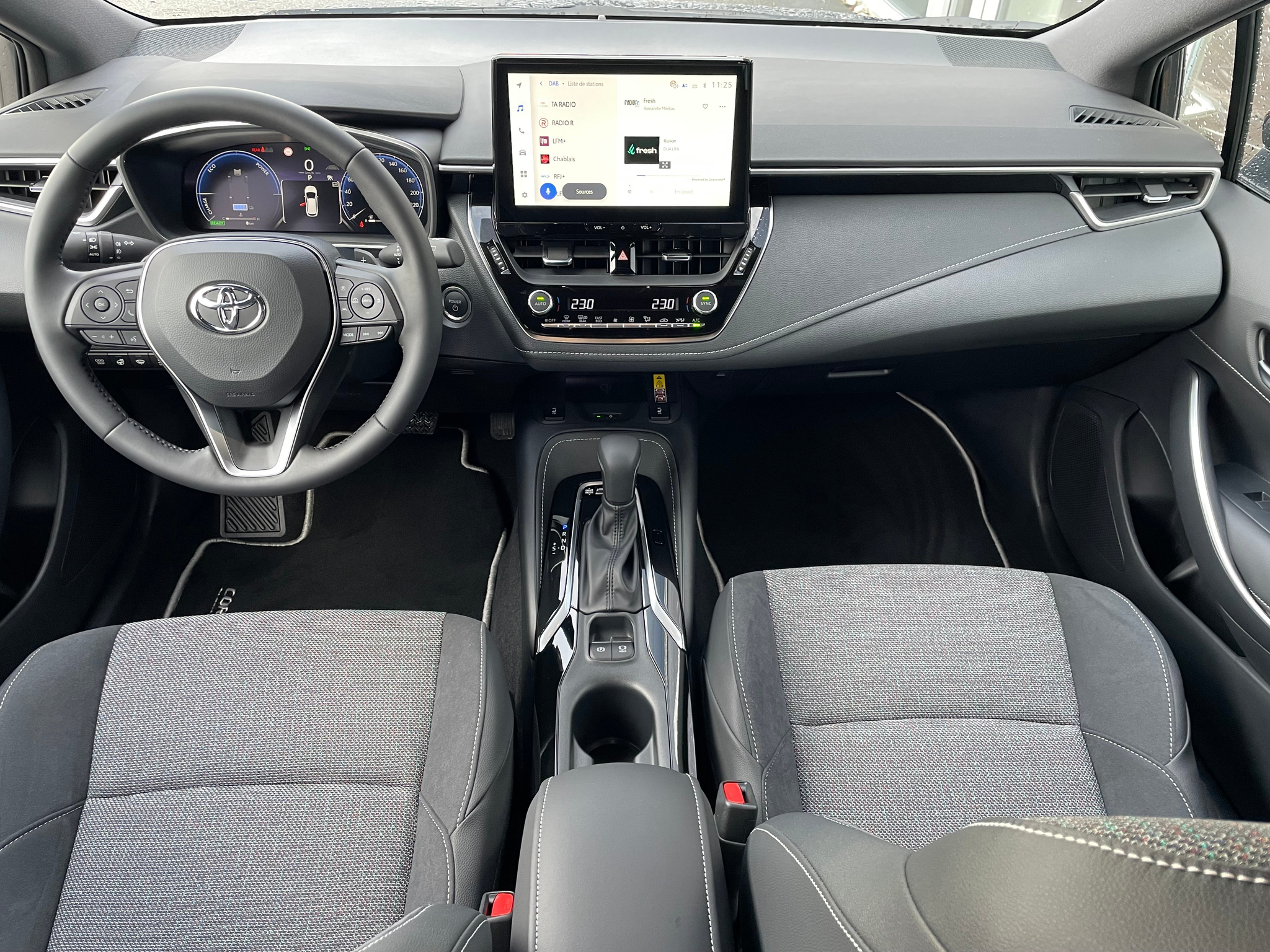 listing desktop thumbnail image 11