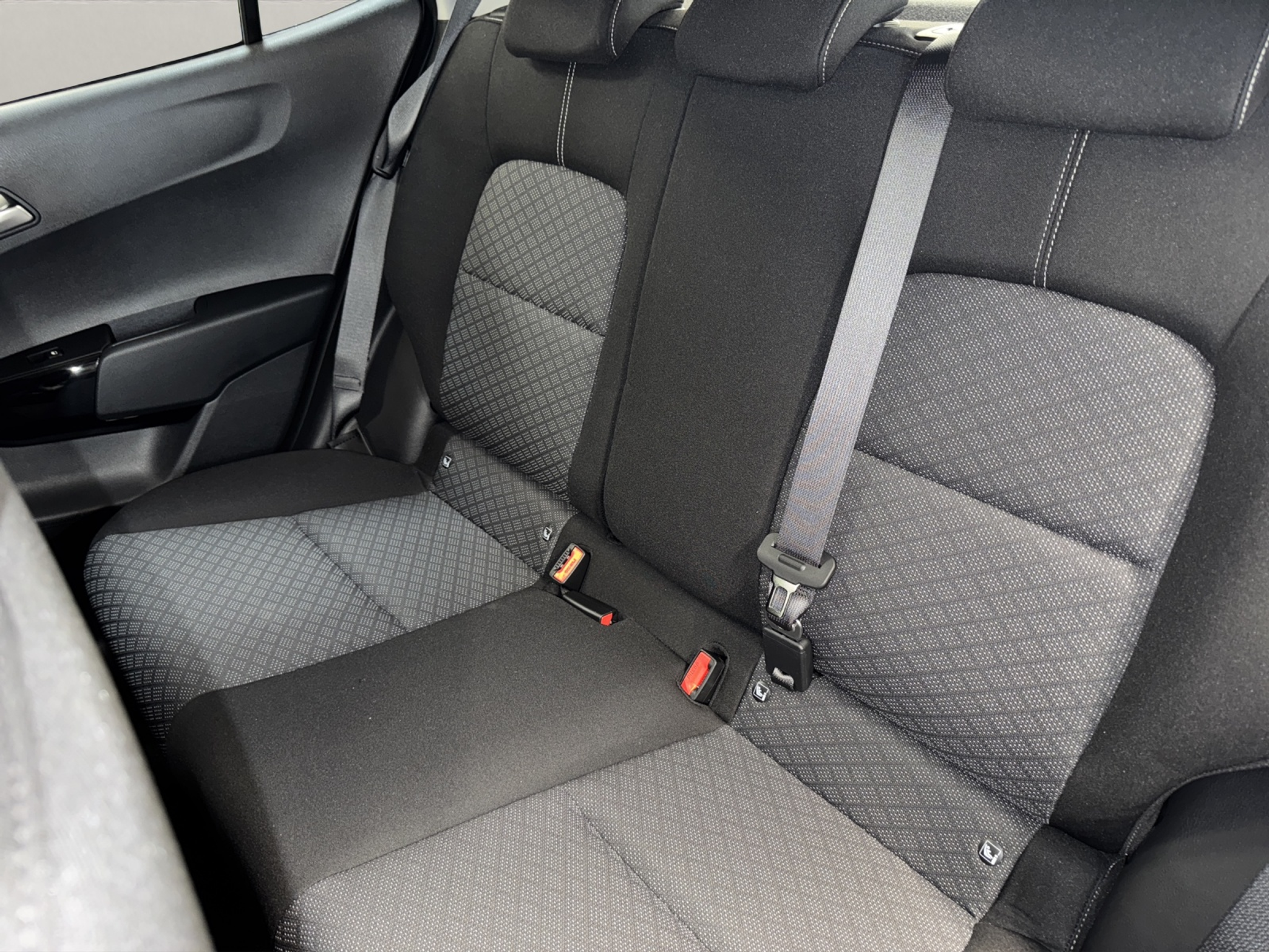 listing desktop thumbnail image 13