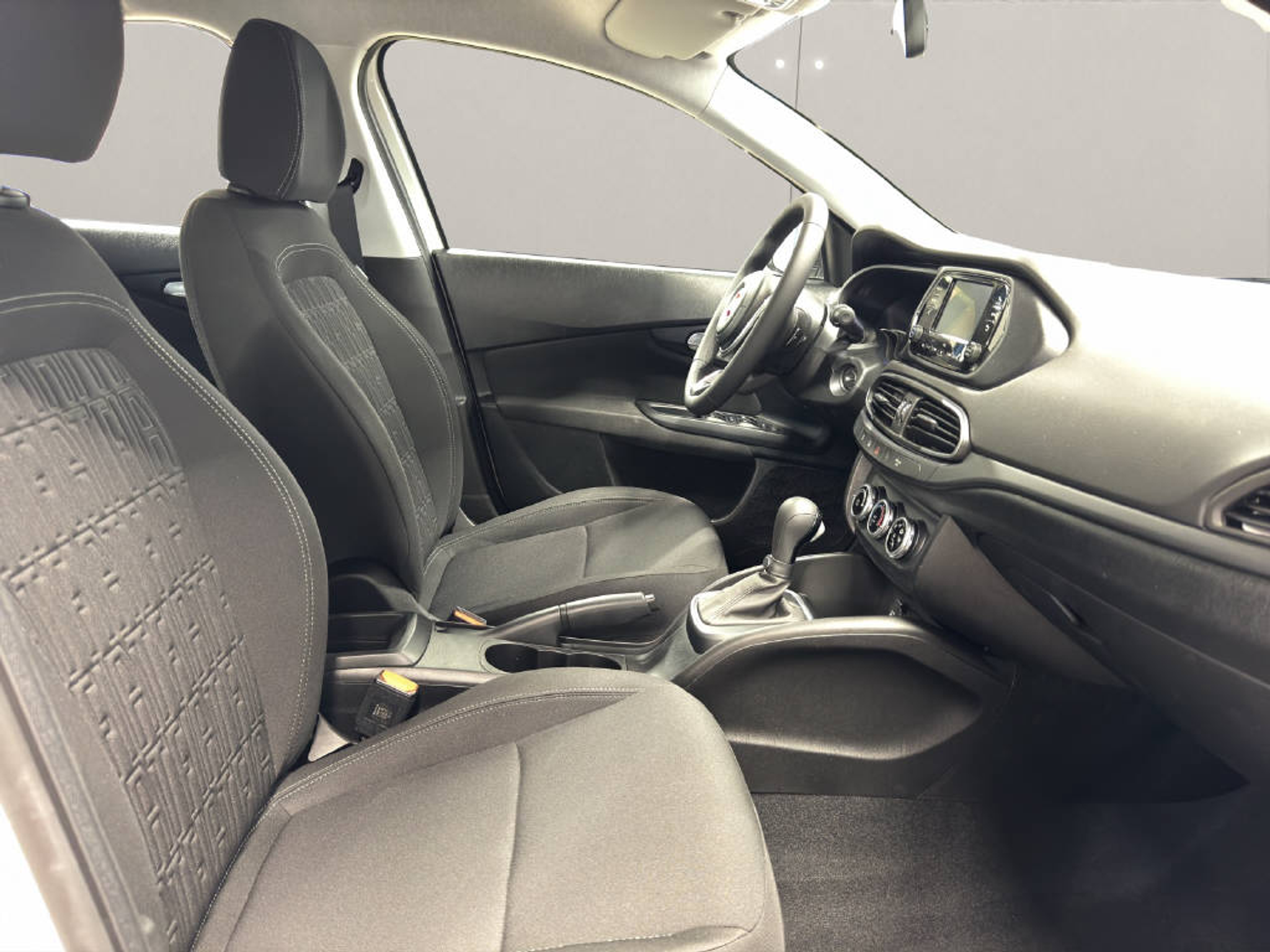 listing desktop thumbnail image 10