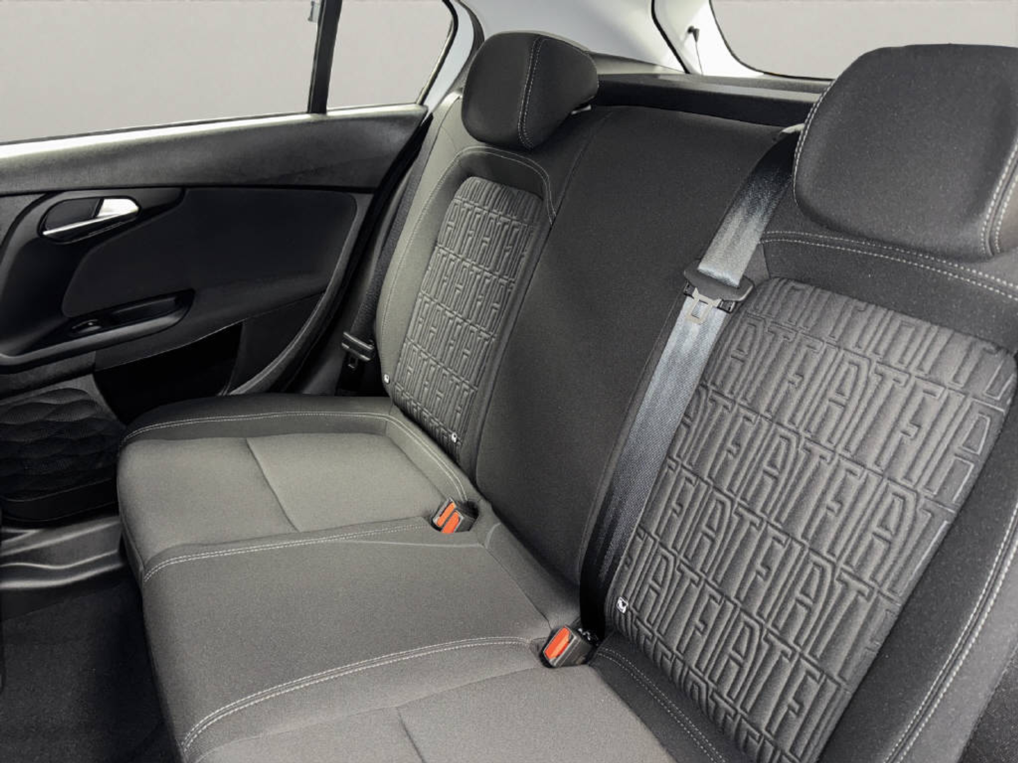 listing desktop thumbnail image 12