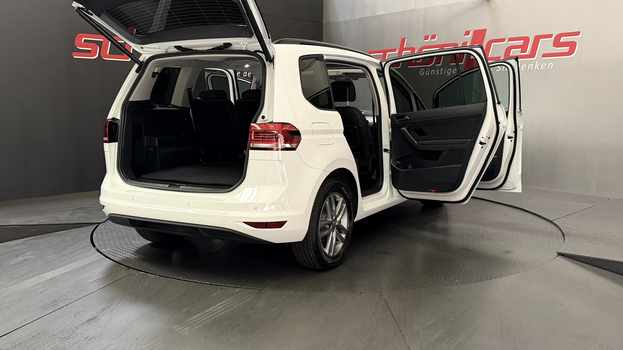 listing desktop thumbnail image 5