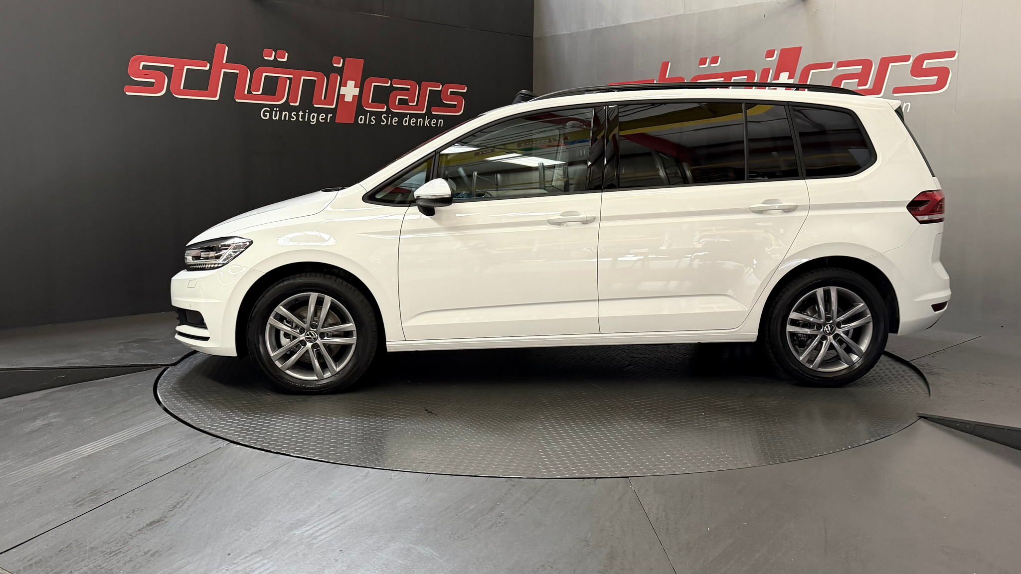 listing desktop thumbnail image 2