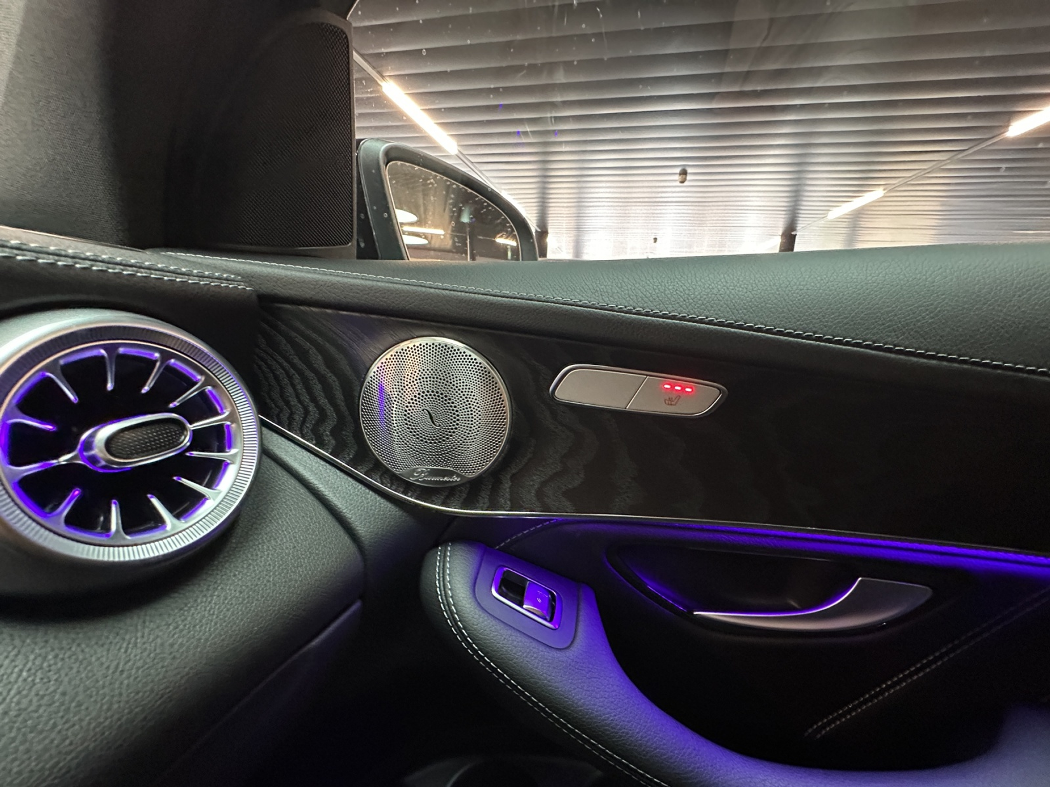 listing desktop thumbnail image 15