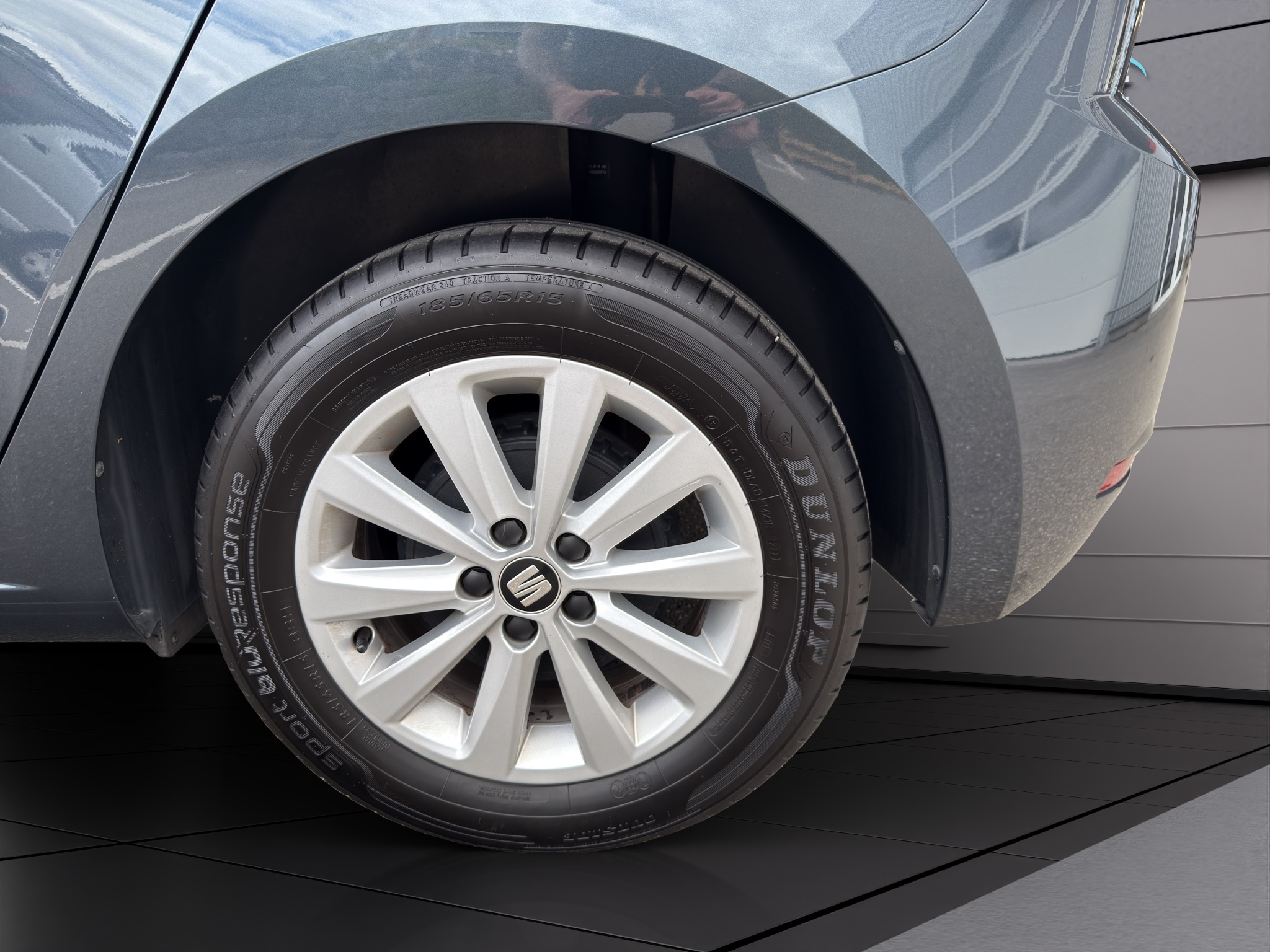 listing desktop thumbnail image 22