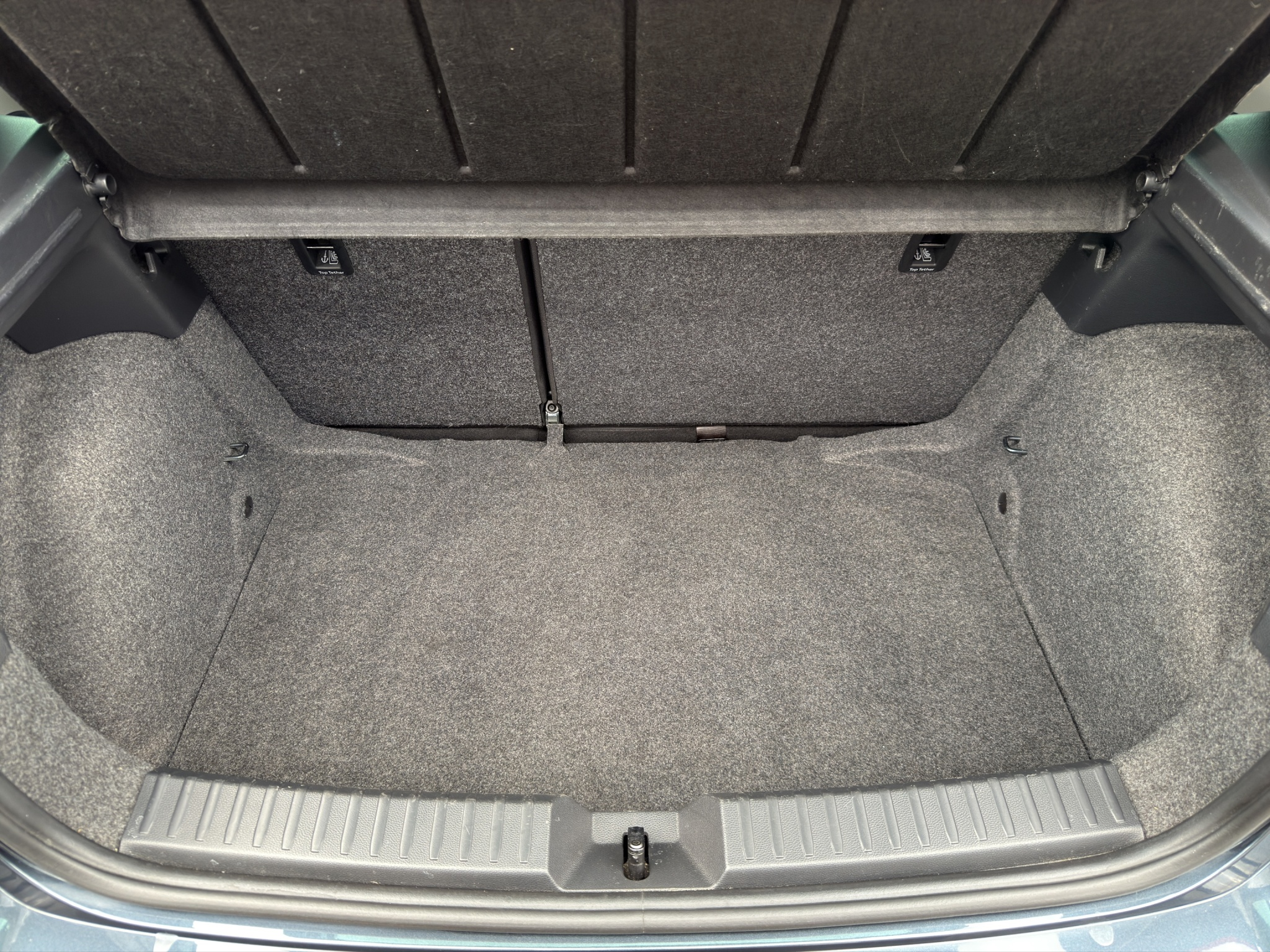 listing desktop thumbnail image 17