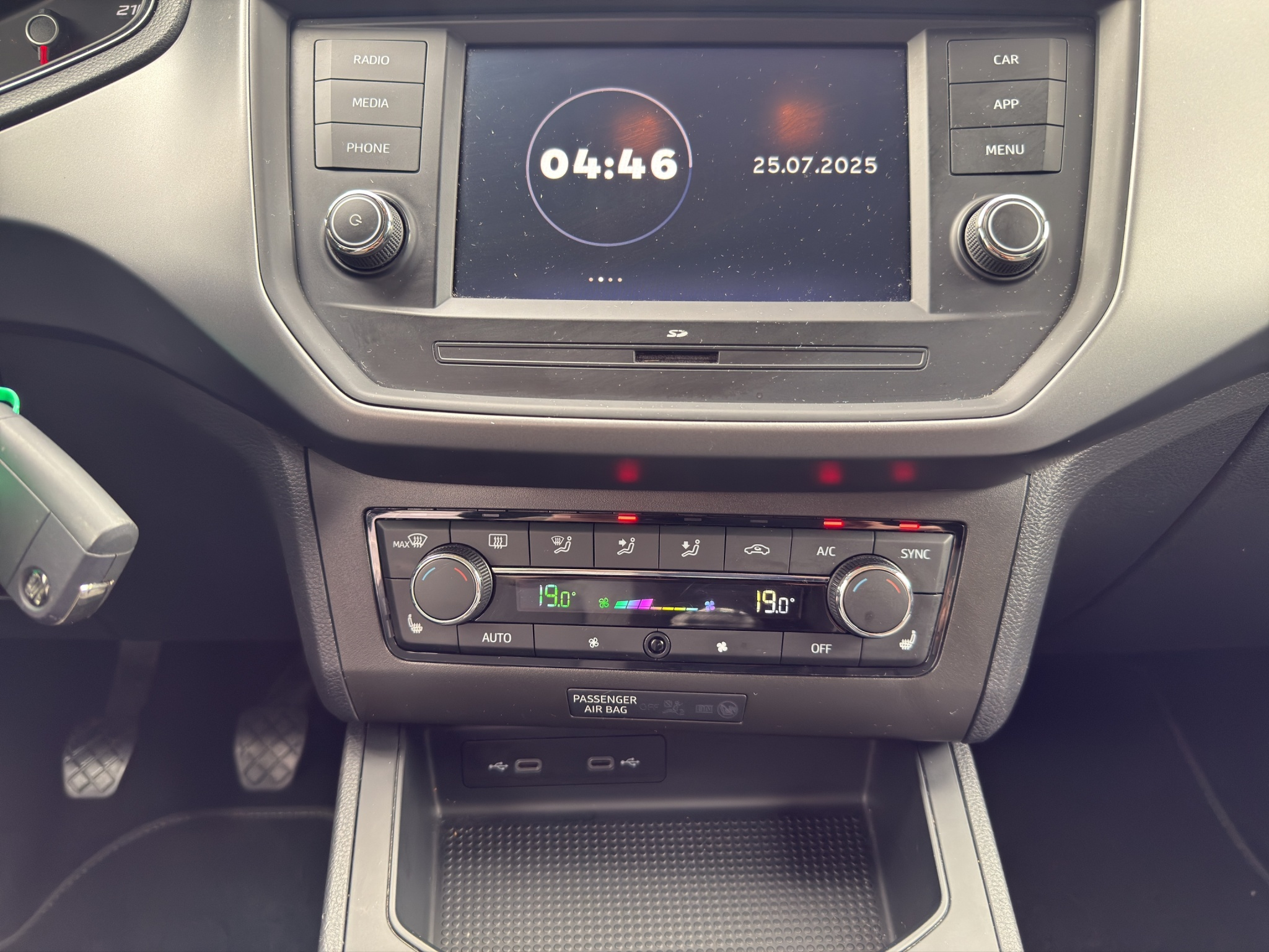 listing desktop thumbnail image 12