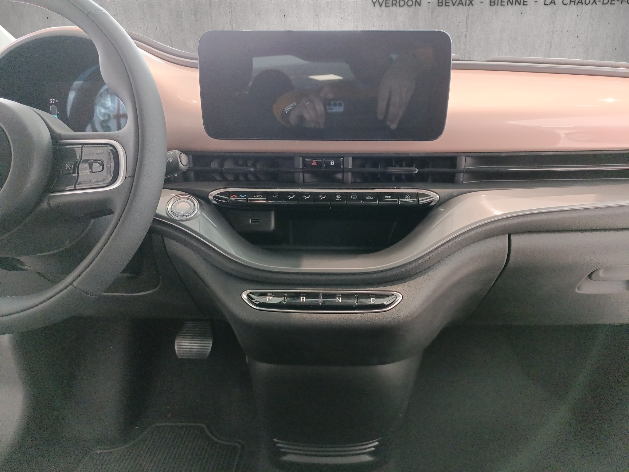 listing desktop thumbnail image 9