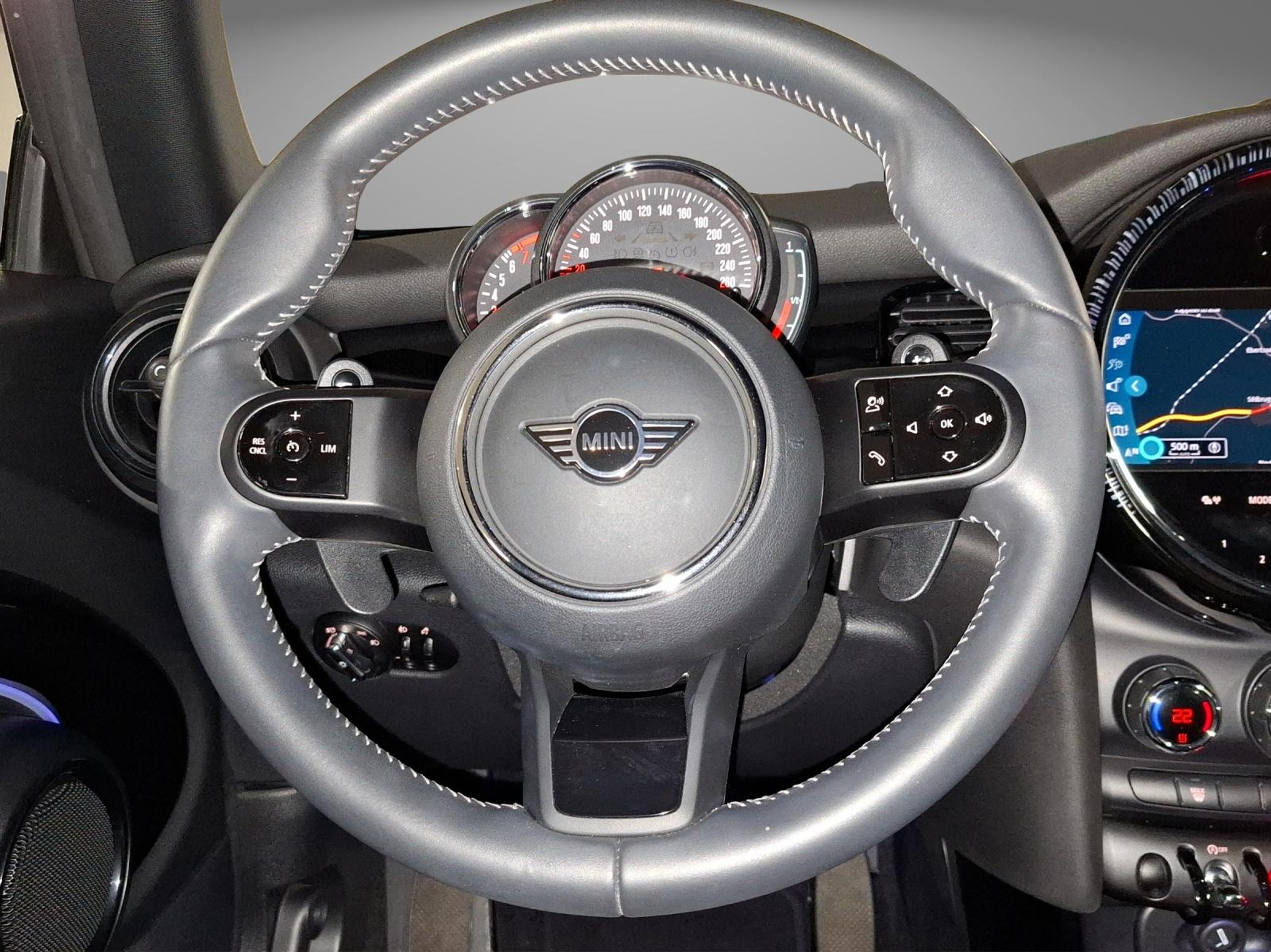 listing desktop thumbnail image 8