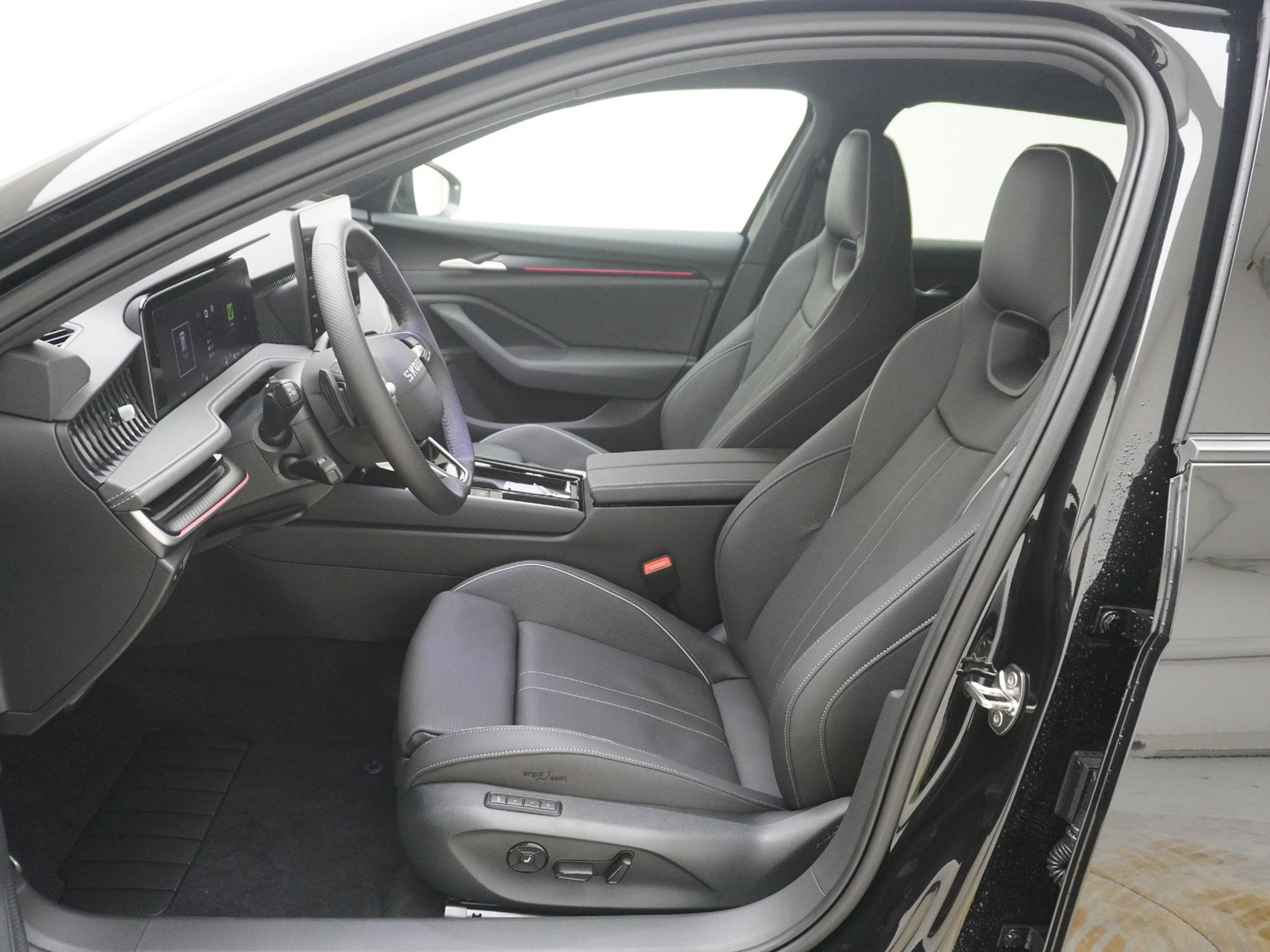 listing desktop thumbnail image 12