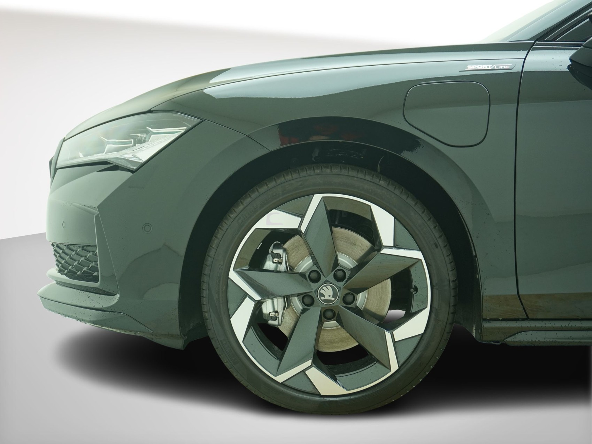 listing desktop thumbnail image 9