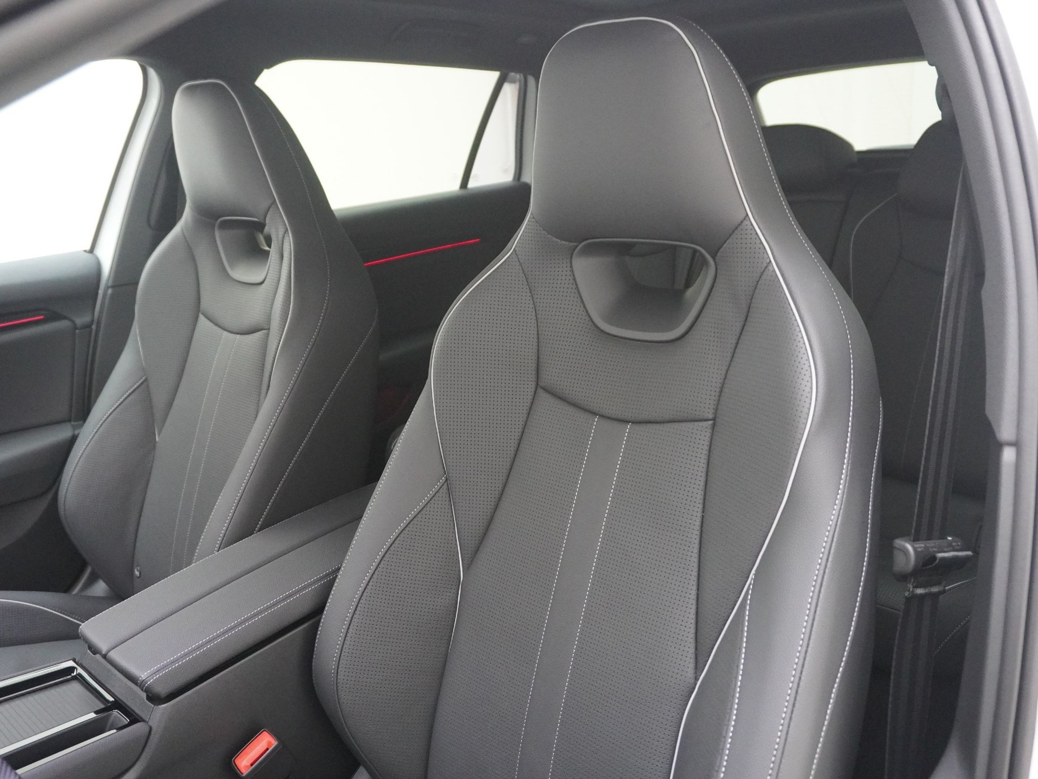 listing desktop thumbnail image 13