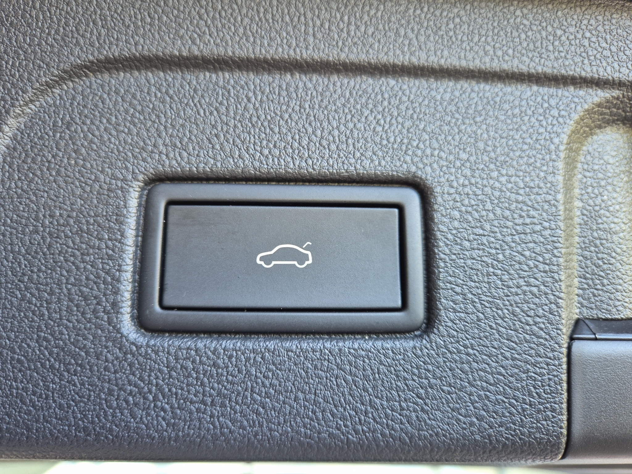 listing desktop thumbnail image 22