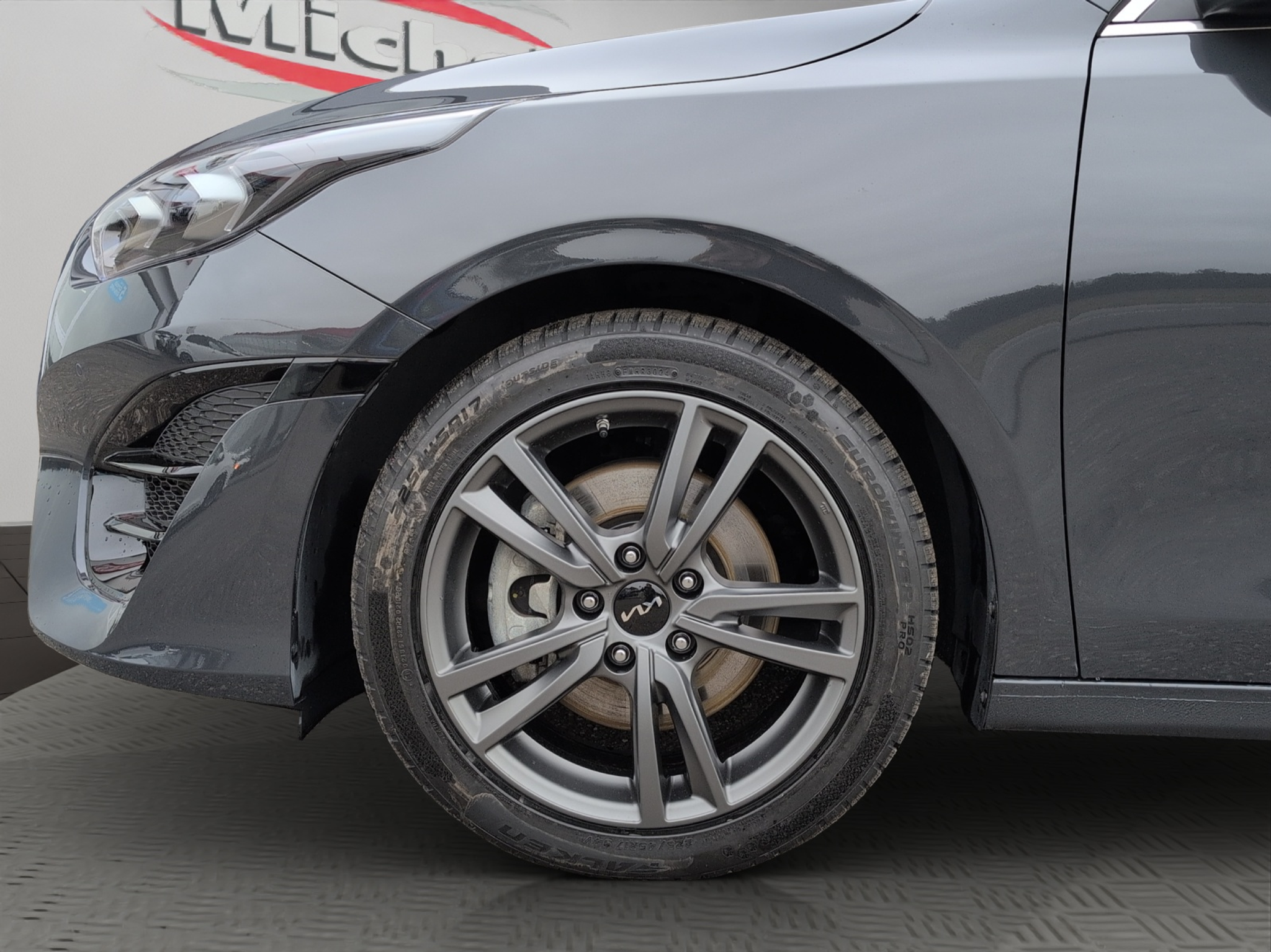 listing desktop thumbnail image 15