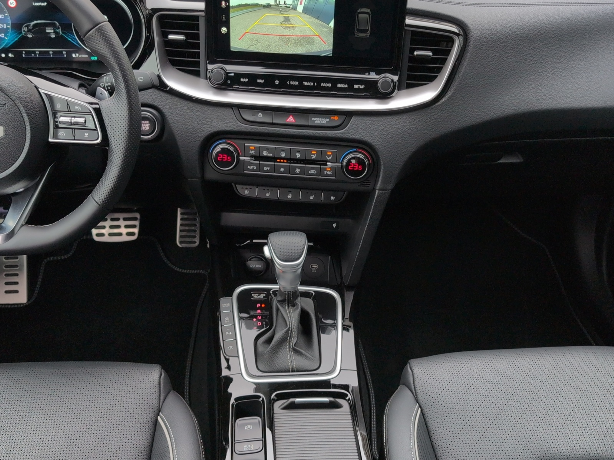 listing desktop thumbnail image 12