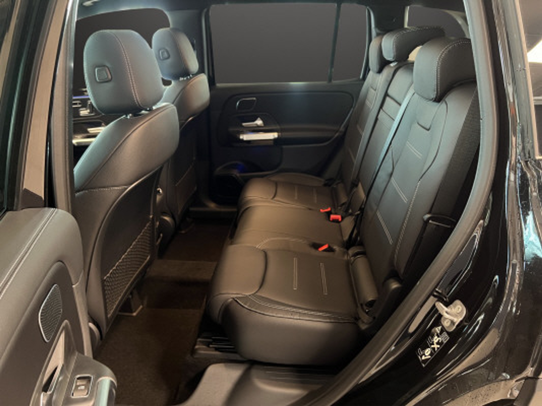 listing desktop thumbnail image 10