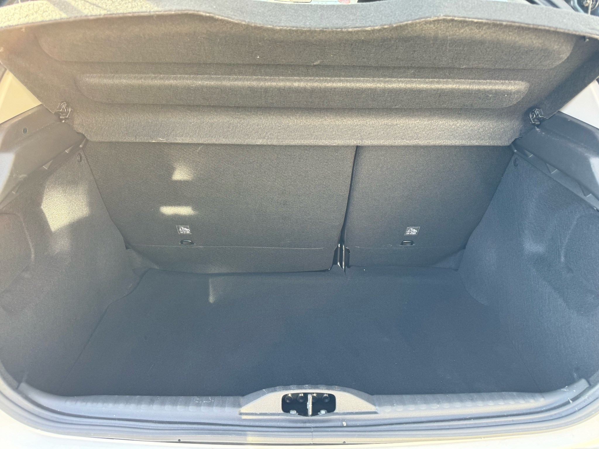 car-image-12