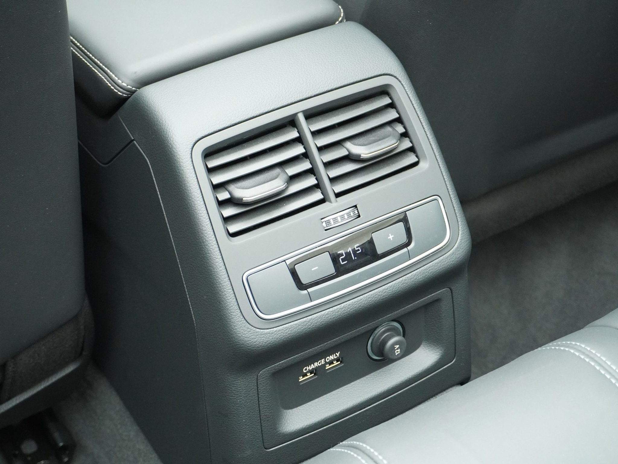 listing desktop thumbnail image 12