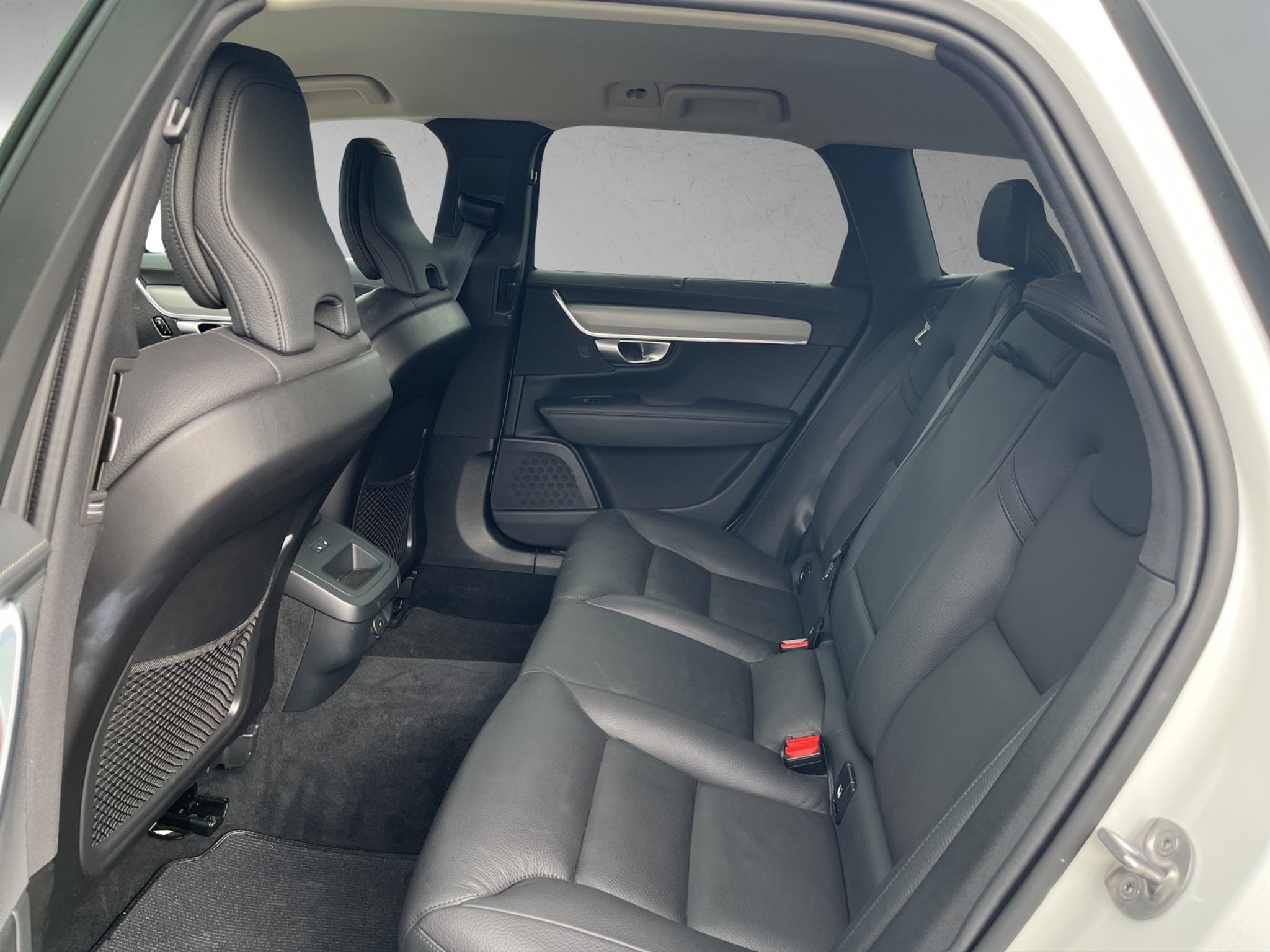 listing desktop thumbnail image 9