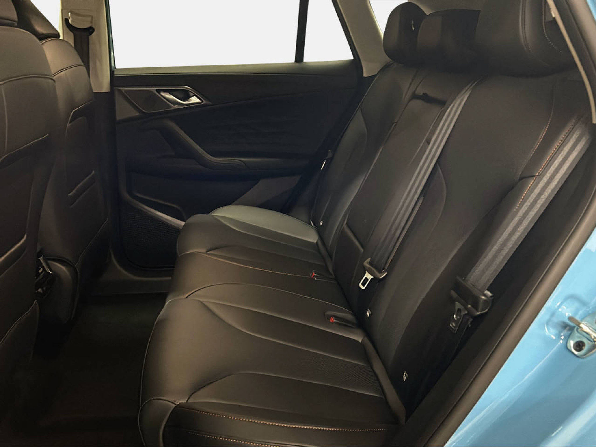 listing desktop thumbnail image 10