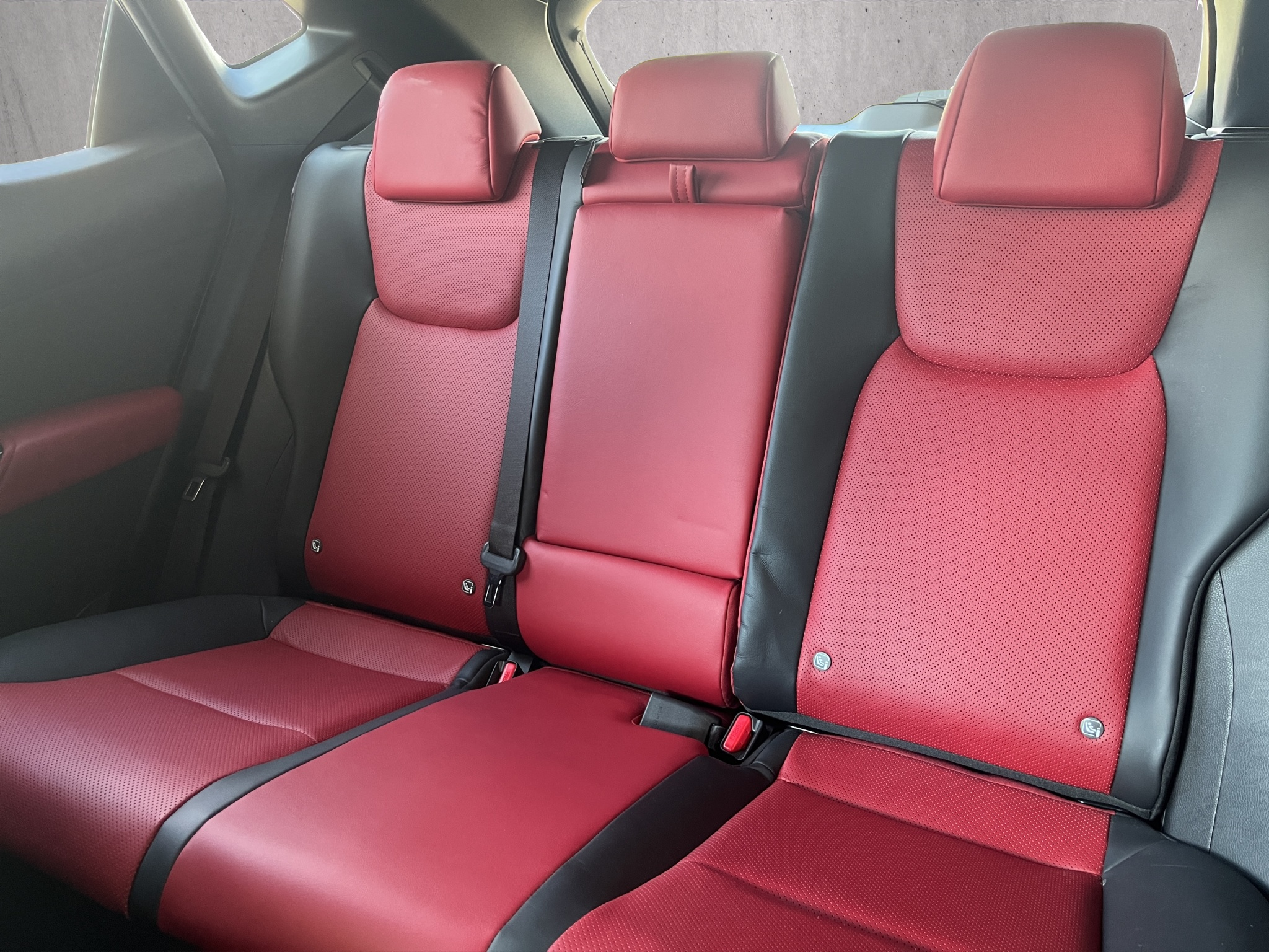 listing desktop thumbnail image 12