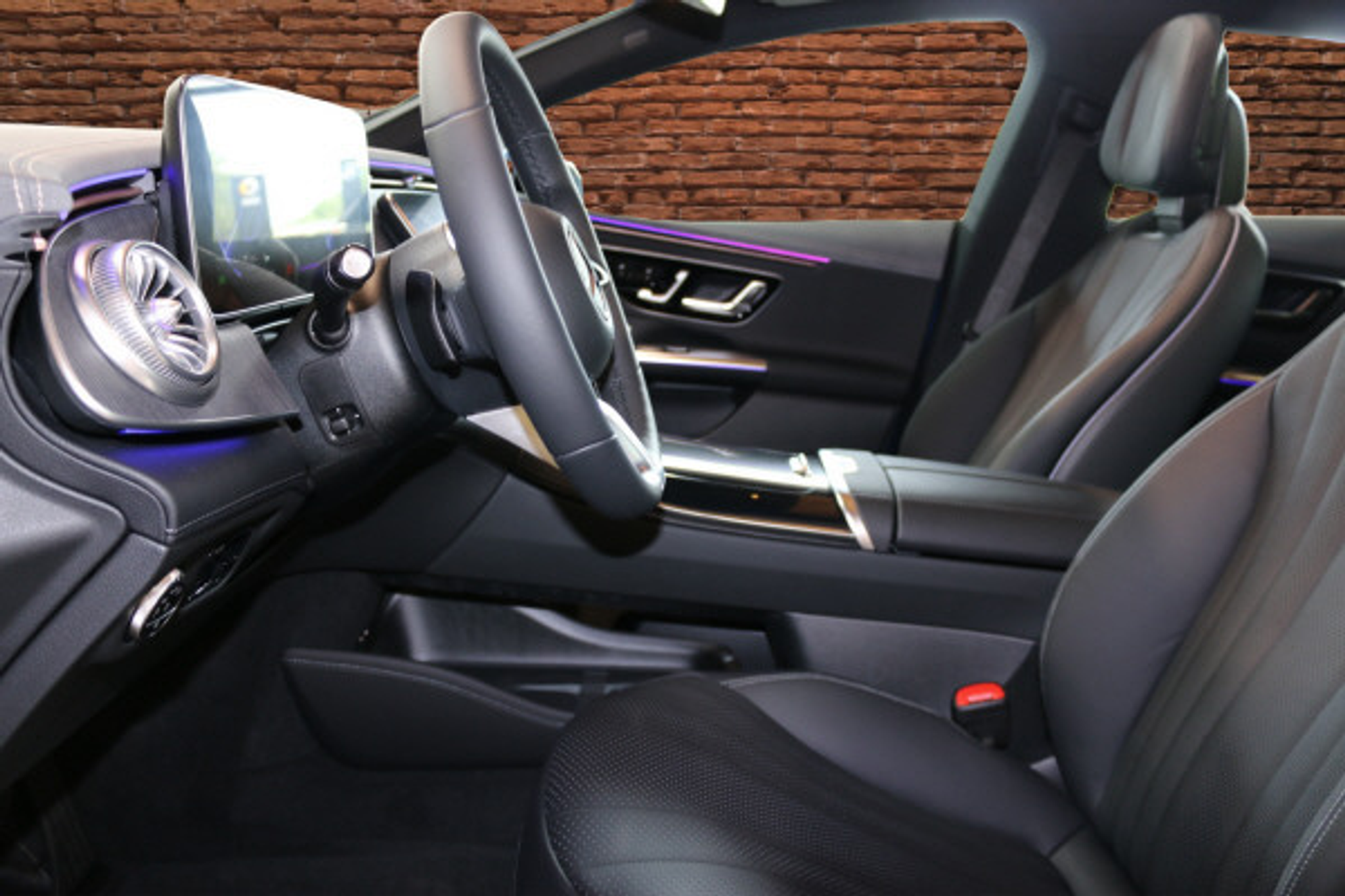 listing desktop thumbnail image 10