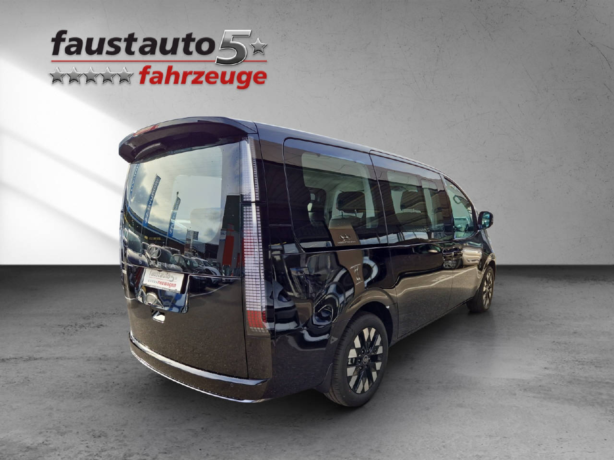 listing desktop thumbnail image 4