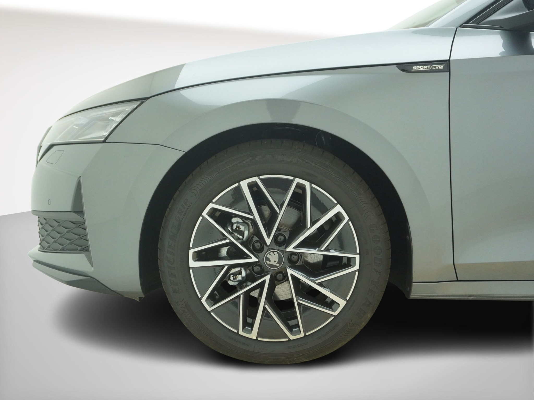 listing desktop thumbnail image 9