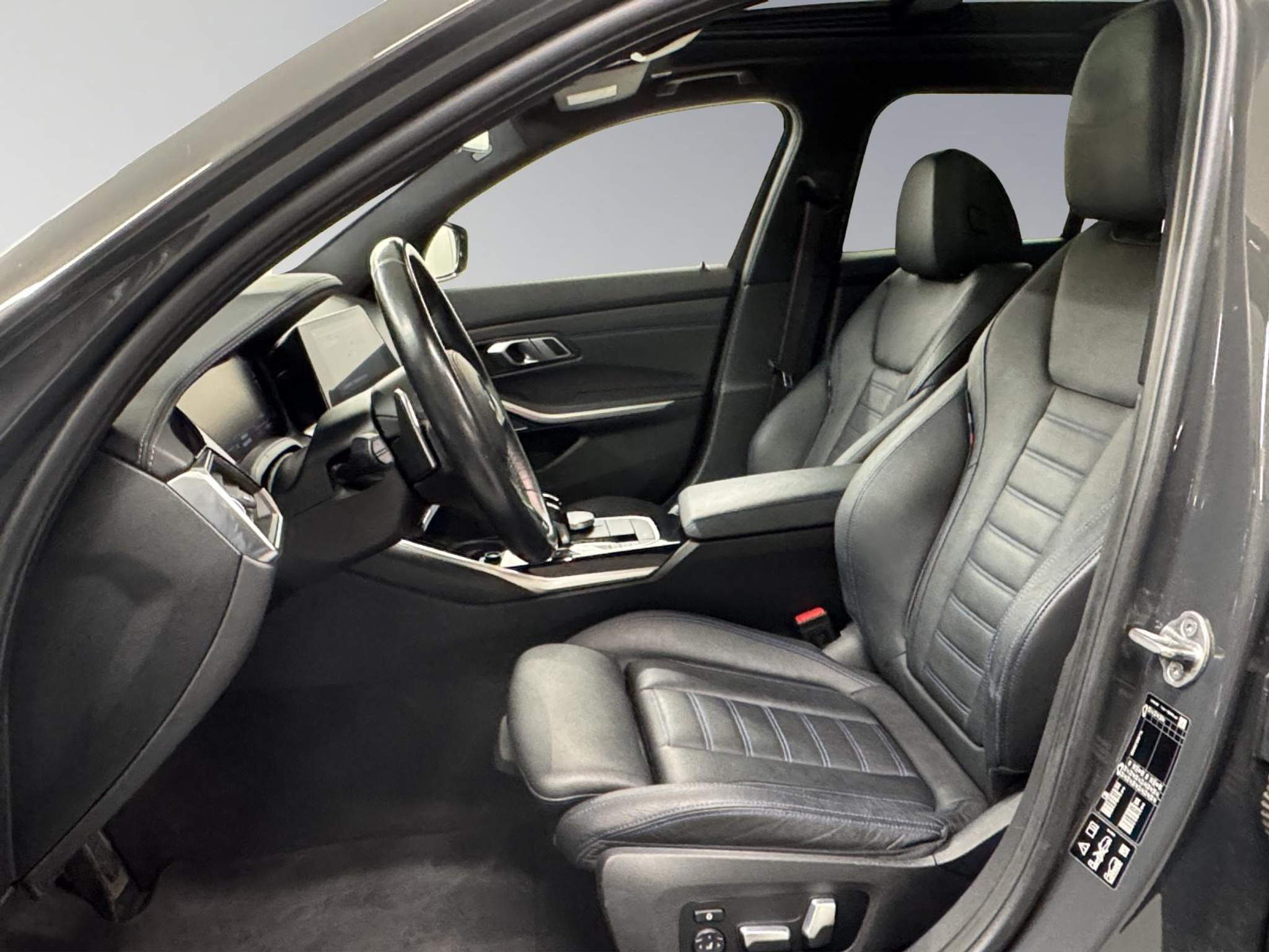 listing desktop thumbnail image 10