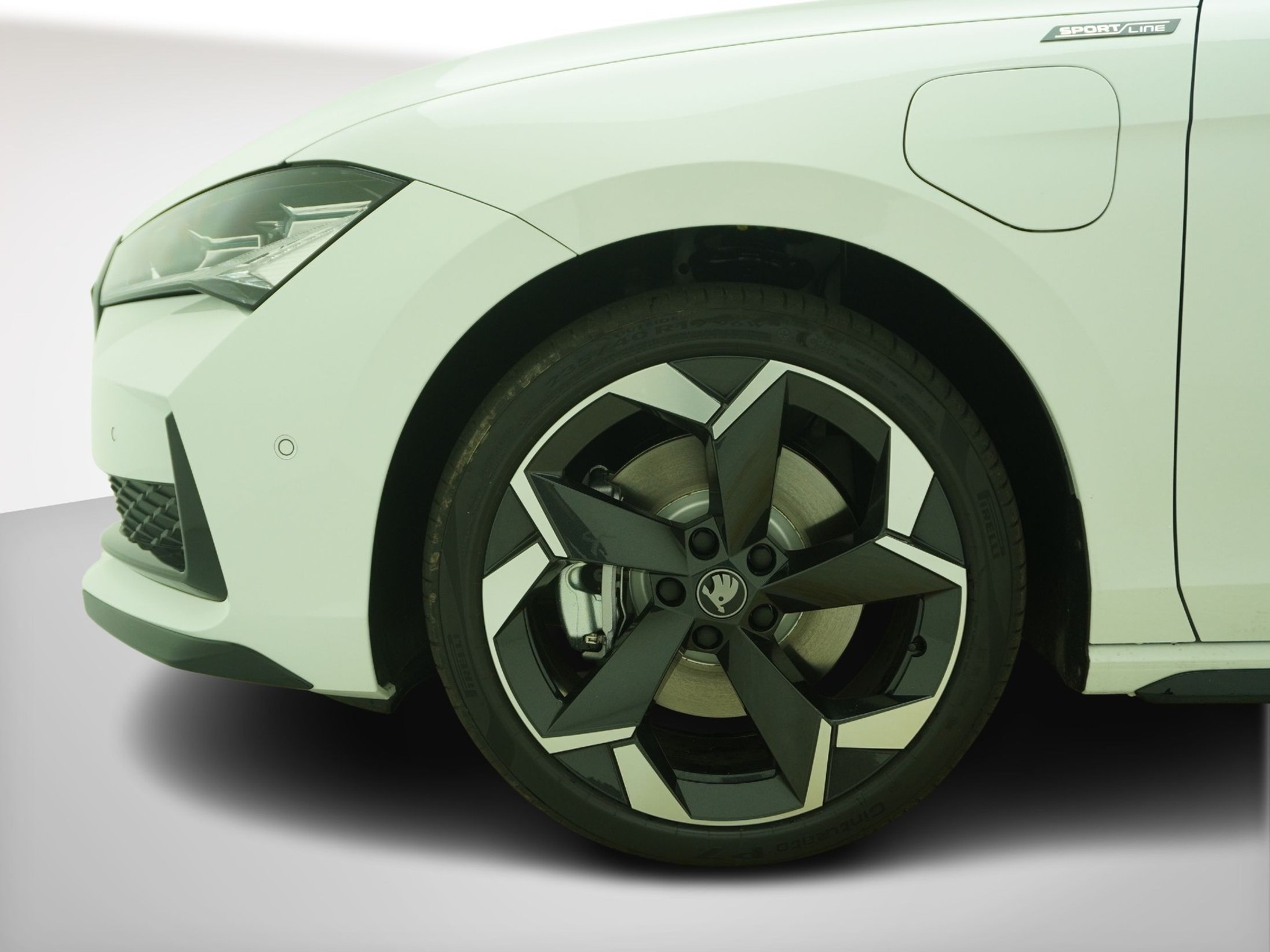 listing desktop thumbnail image 9