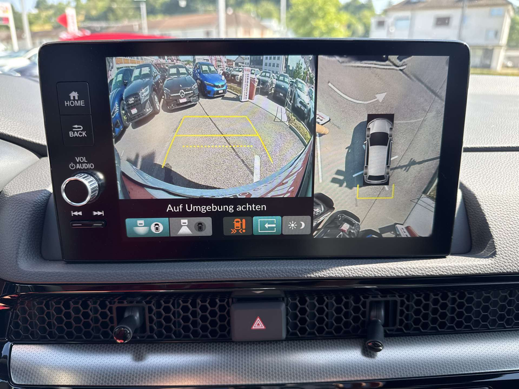 listing desktop thumbnail image 8