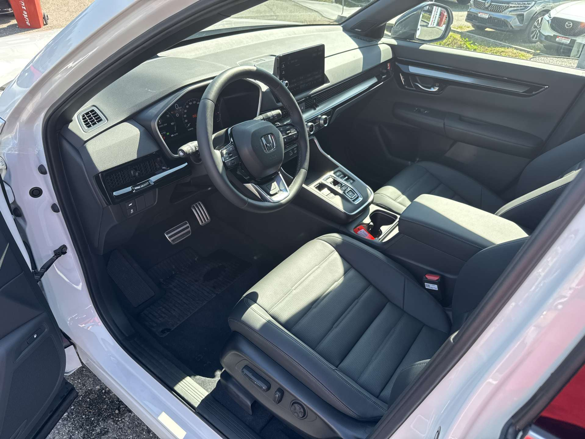 listing desktop thumbnail image 4