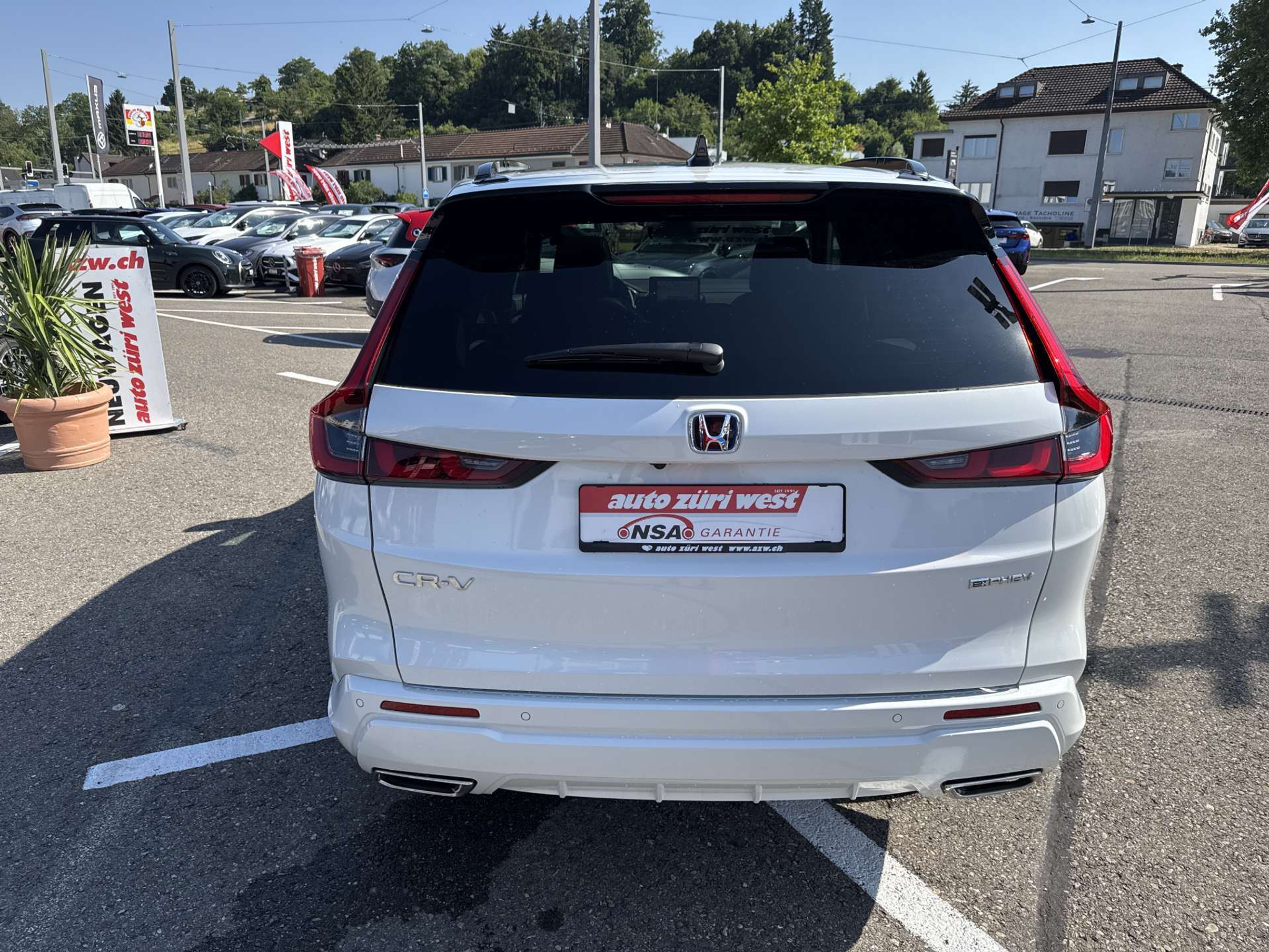 listing desktop thumbnail image 13