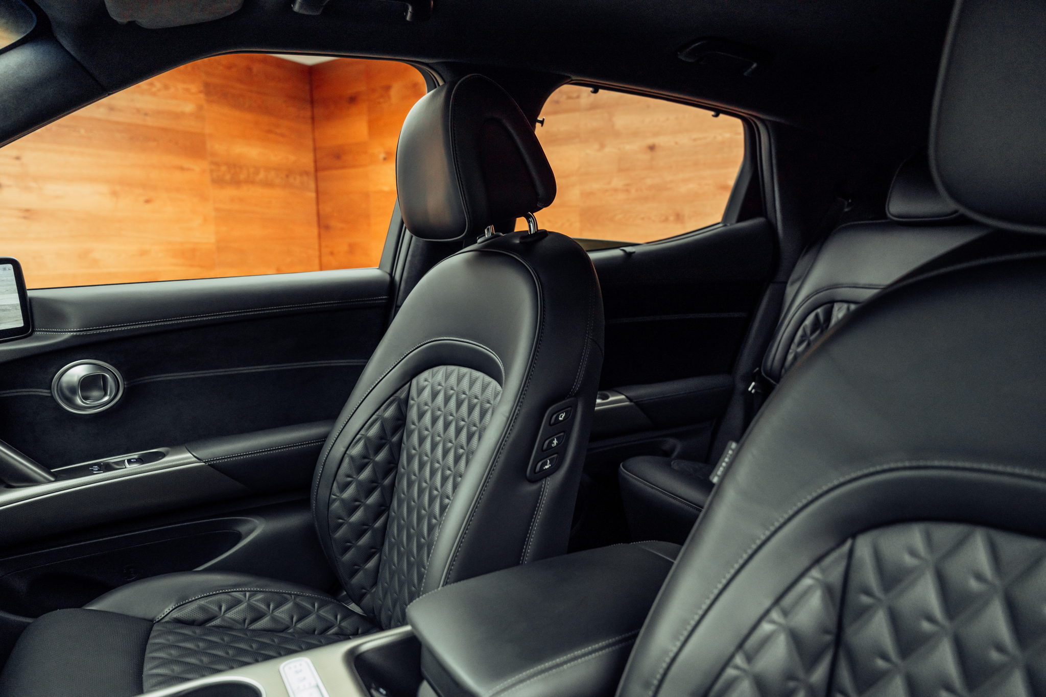 listing desktop thumbnail image 11